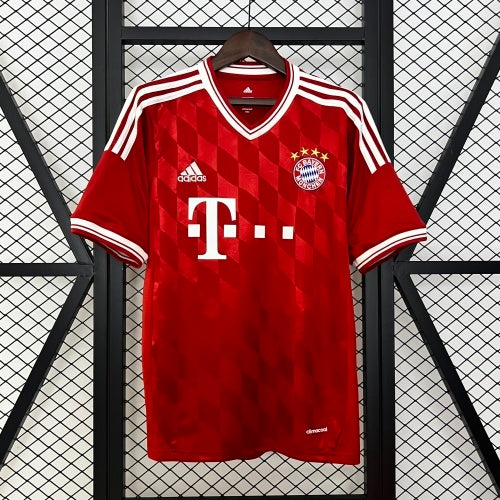 1990s Bayern Munich Retro Football Shirt | Red White Home