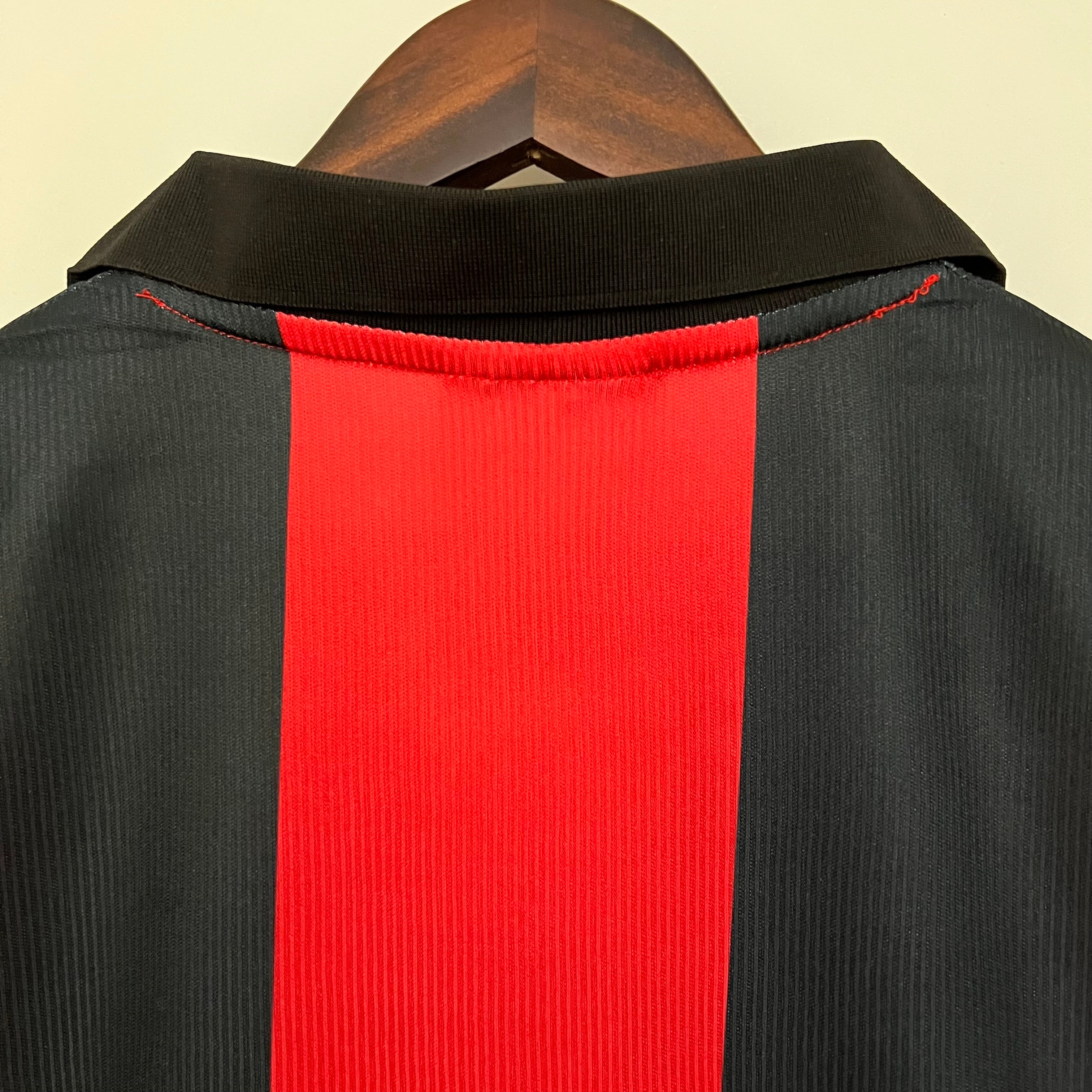 1990s Eintracht Frankfurt Retro Football Shirt | Red Black Home