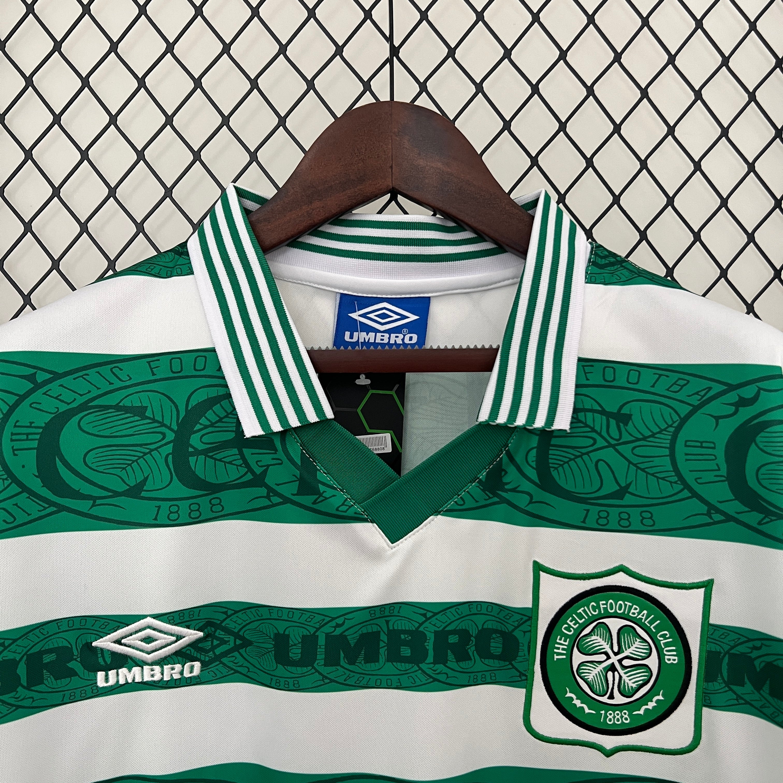 1990s Celtic Retro Football Shirt | Green White Home