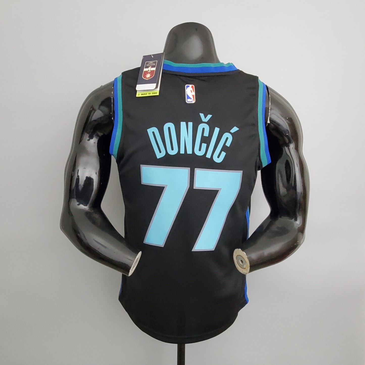 2023 Dallas Mavericks Dončić #77 Swingman Edition Jersey