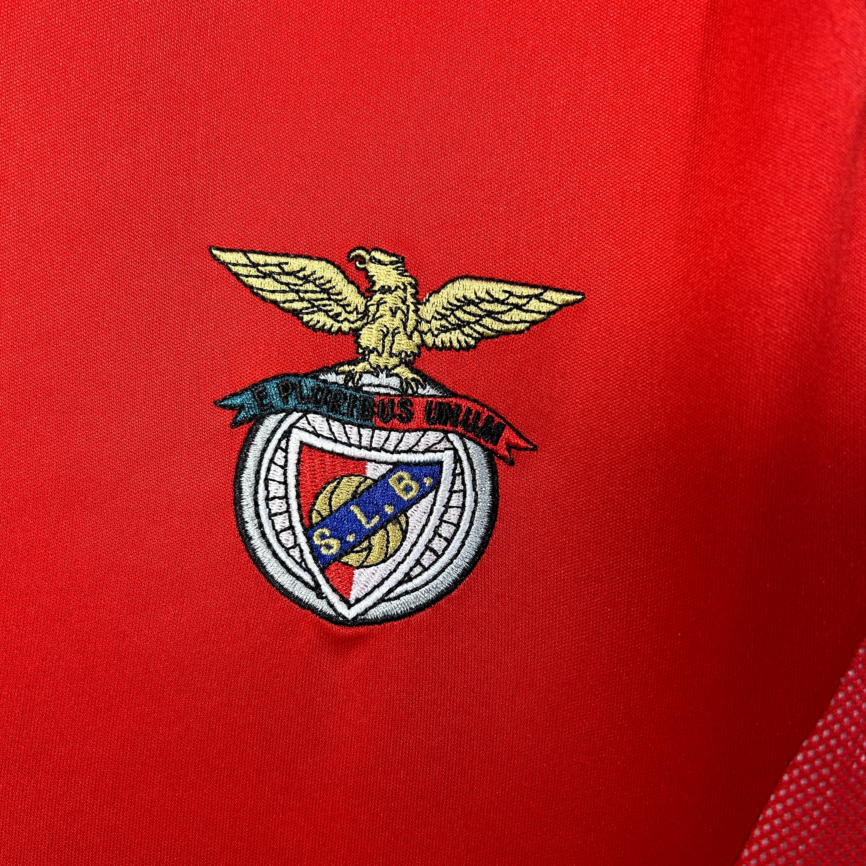 2000s Benfica Retro Football Shirt | Red White Home