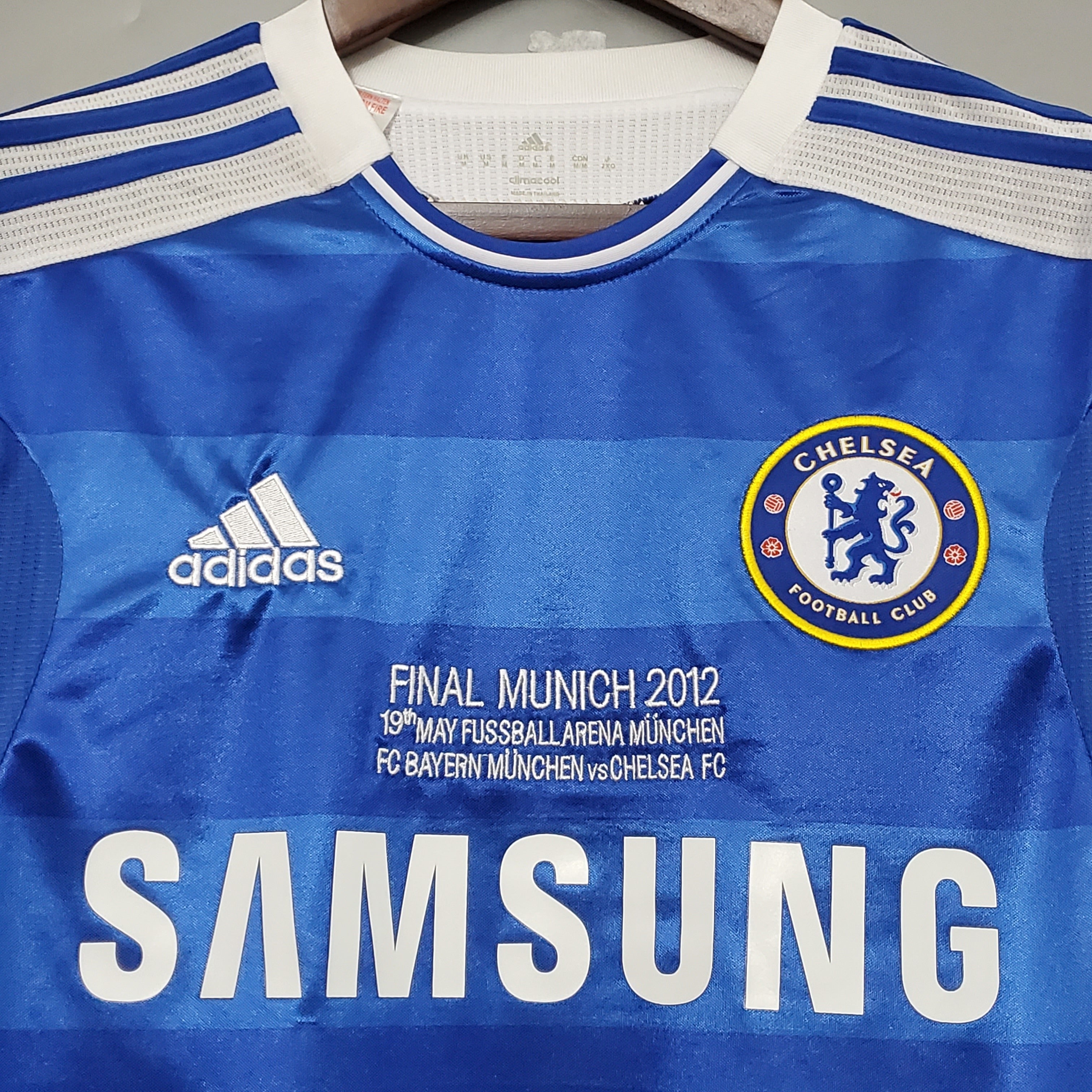2010s Chelsea Retro Football Shirt | Blue White Home