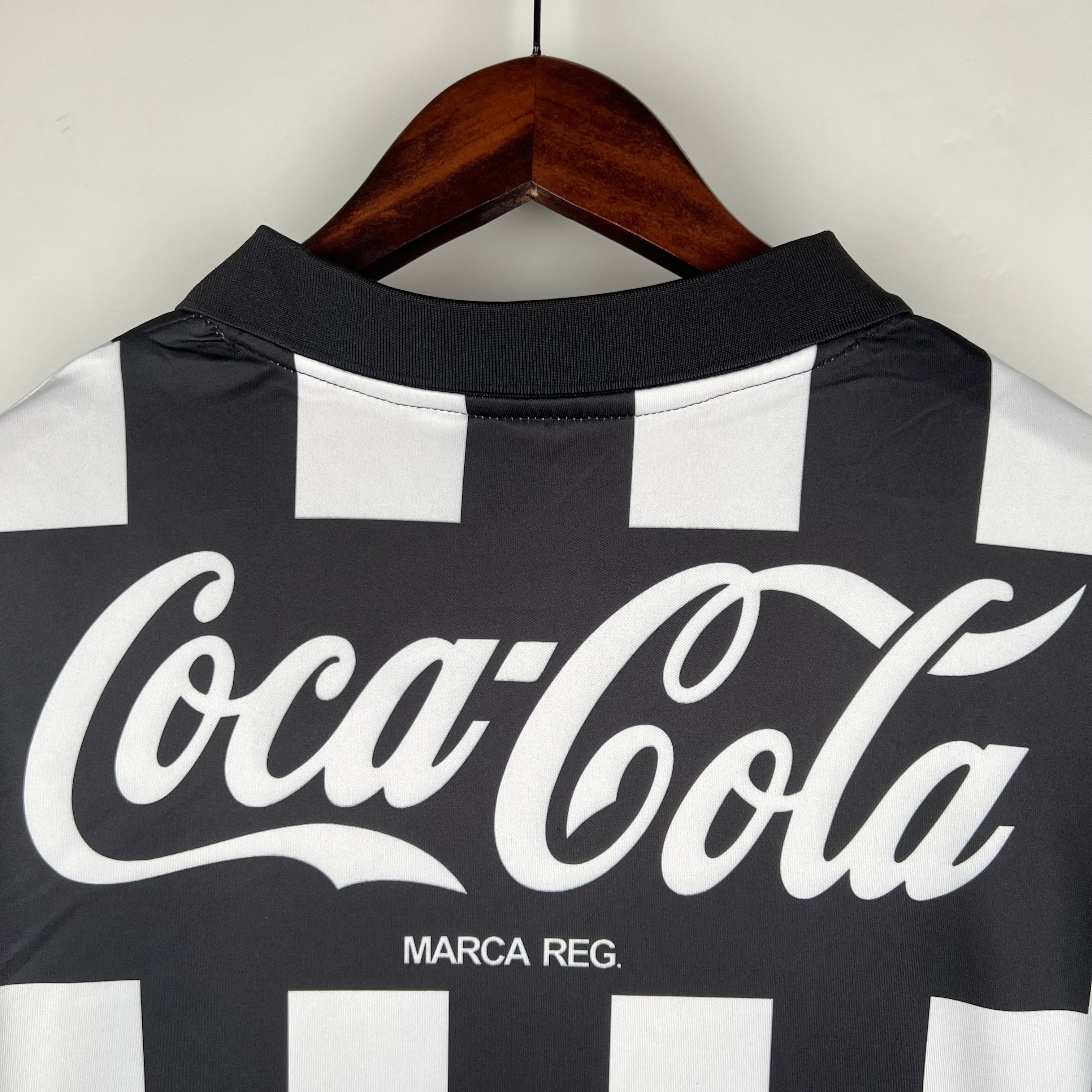 1990s Botafogo Retro Football Shirt | Black White Home