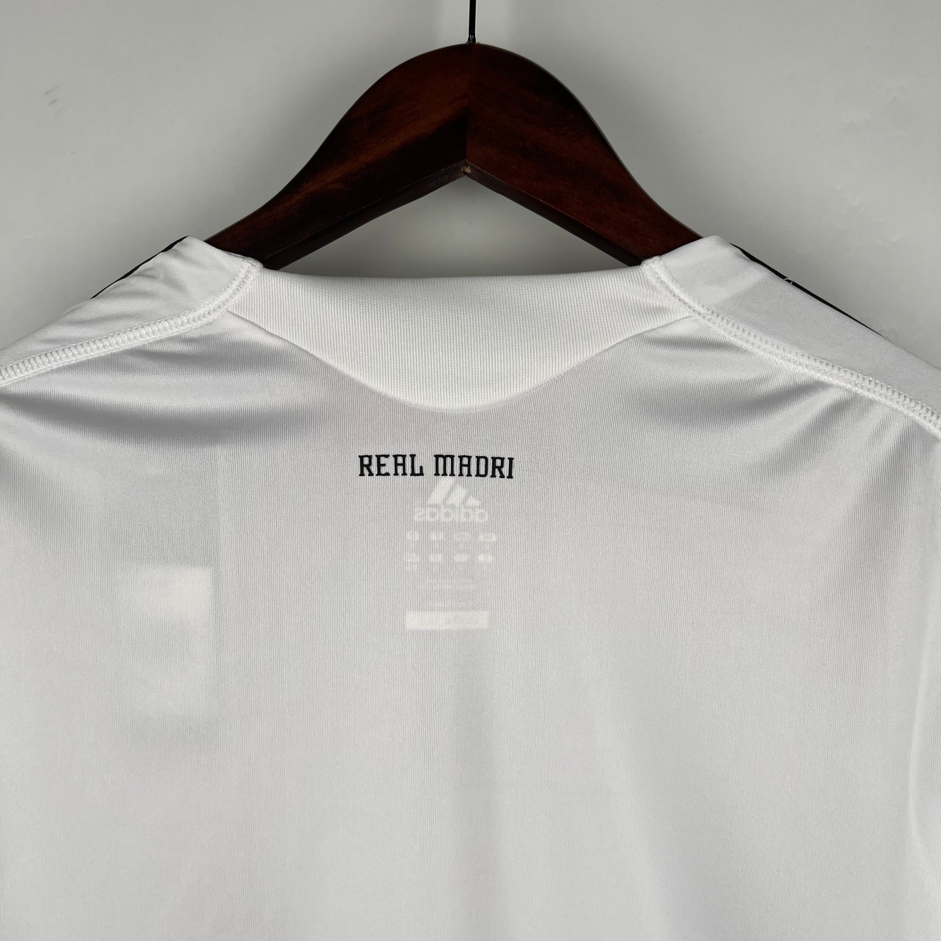 2000s Real Madrid Retro Football Shirt | White Black Home