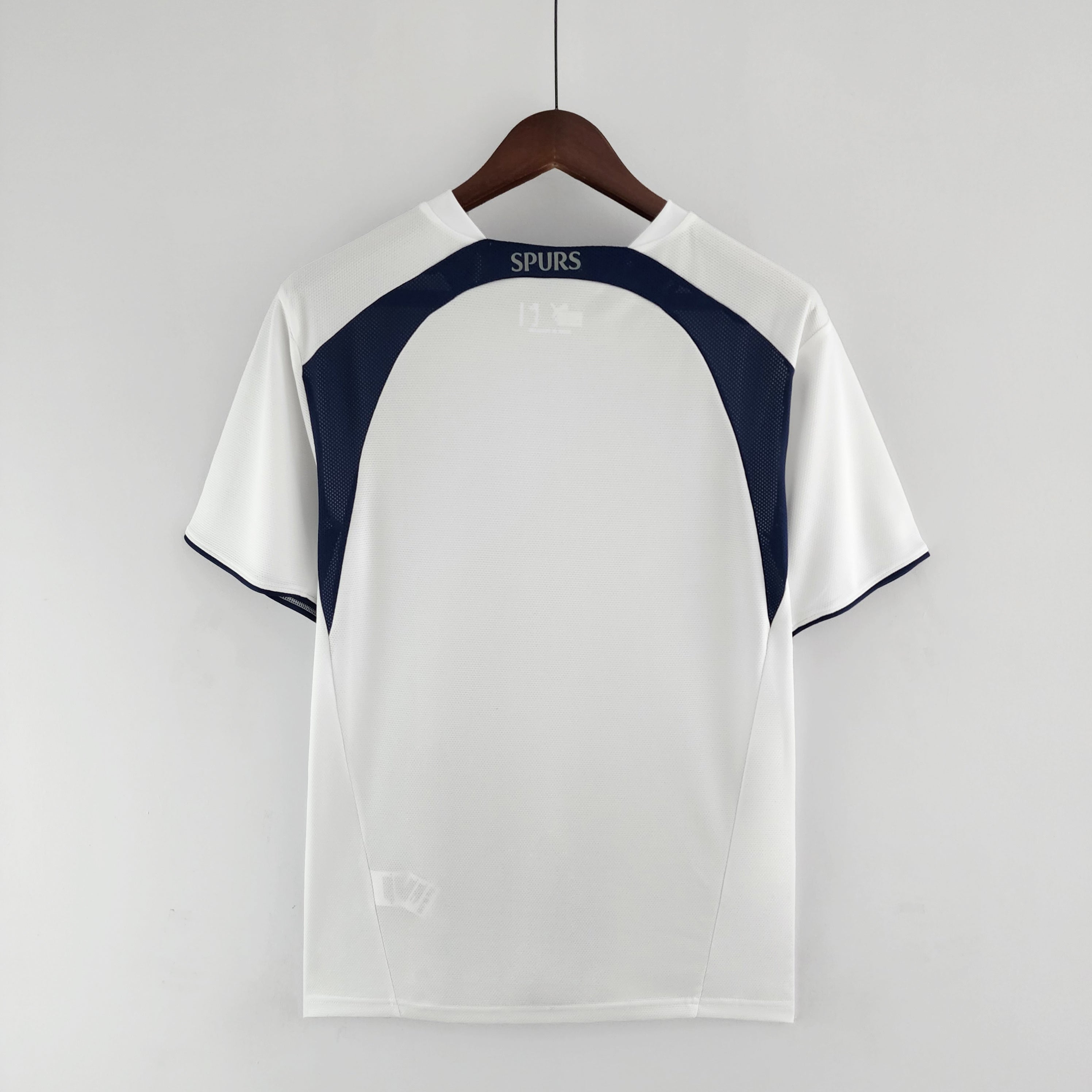 2000s Tottenham Hotspur Retro Football Shirt | White Navy Home