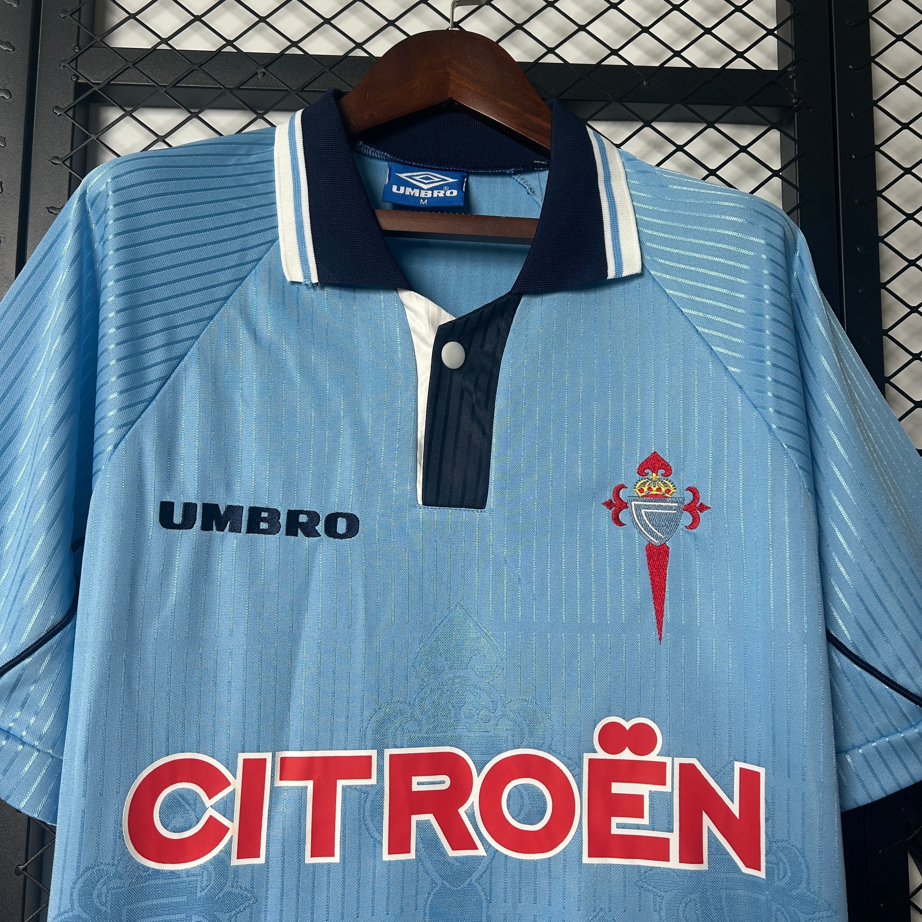 1990s Celta Vigo Retro Football Shirt | Sky Blue Navy Home