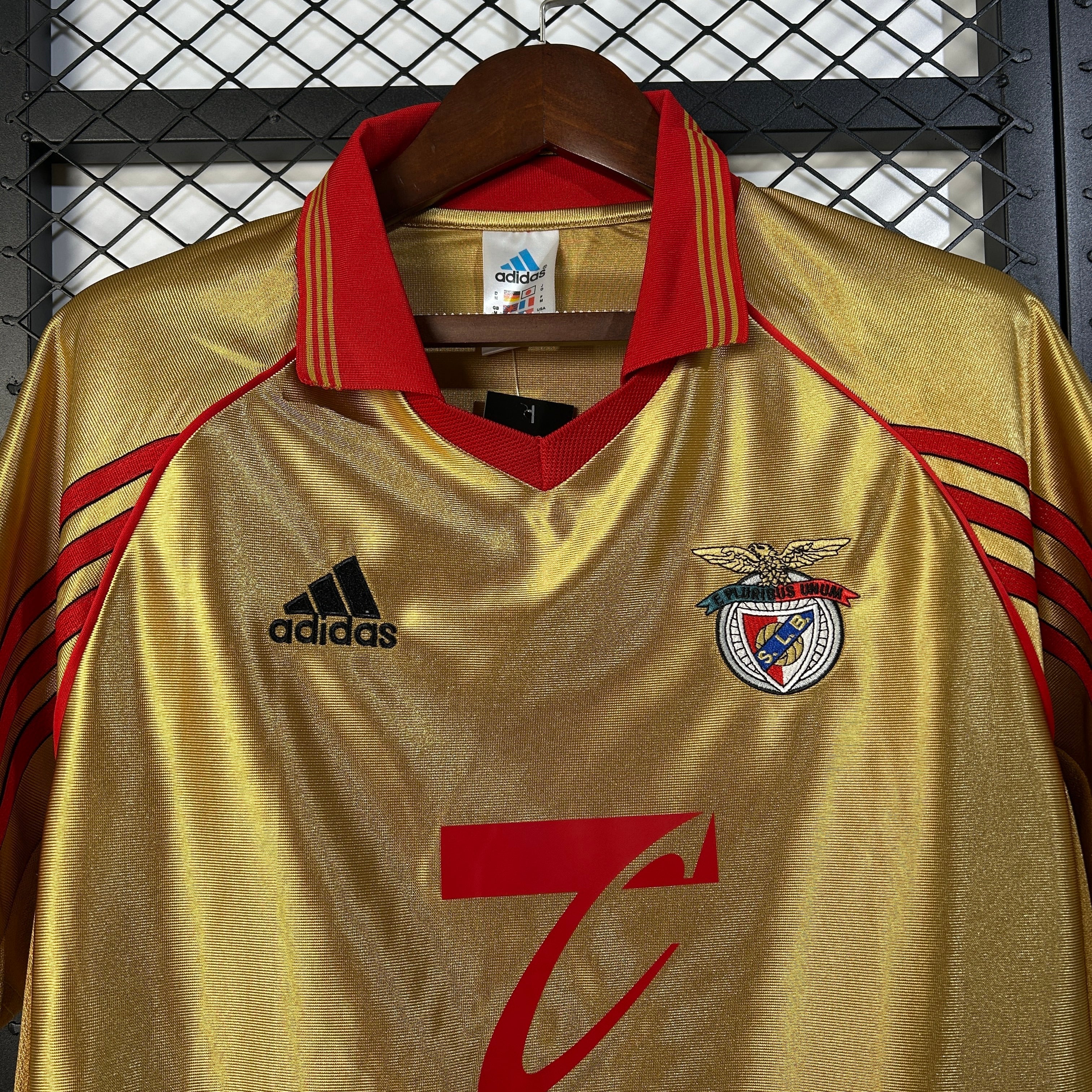 1990s Benfica Retro Football Shirt | Gold Red Home