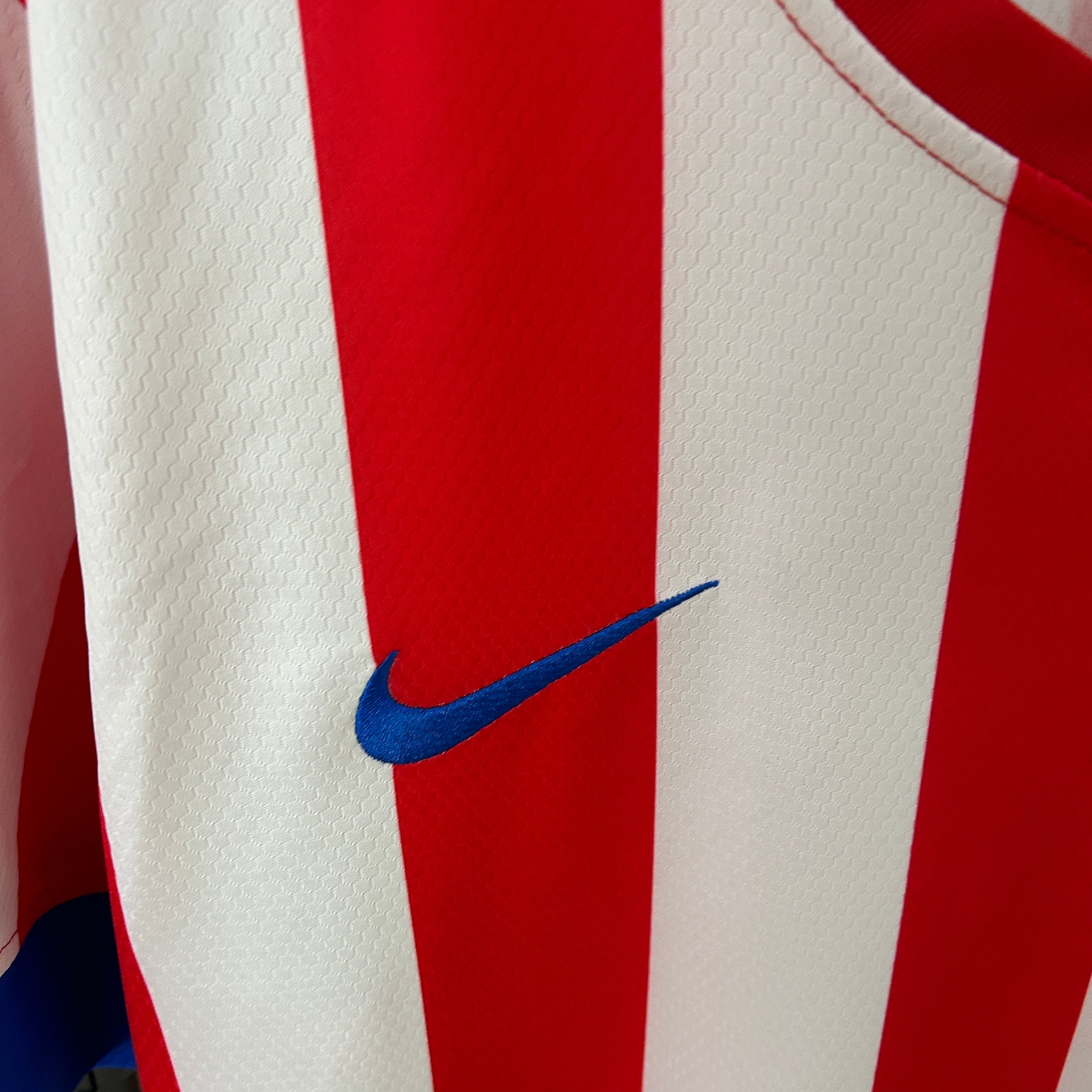 2000s Atletico Madrid Retro Football Shirt | Red White Home