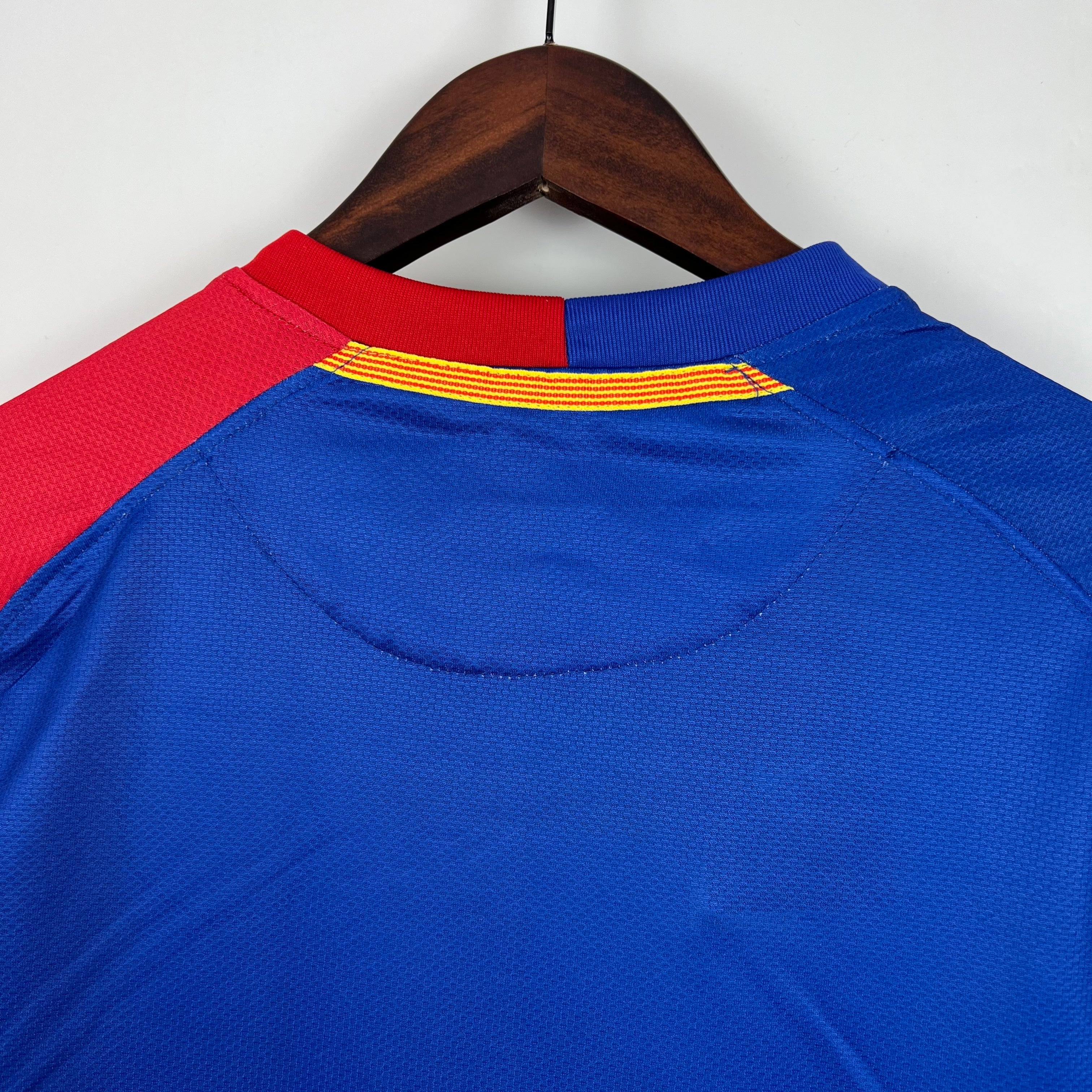 2000s Barcelona Retro Football Shirt | Blue Red Home