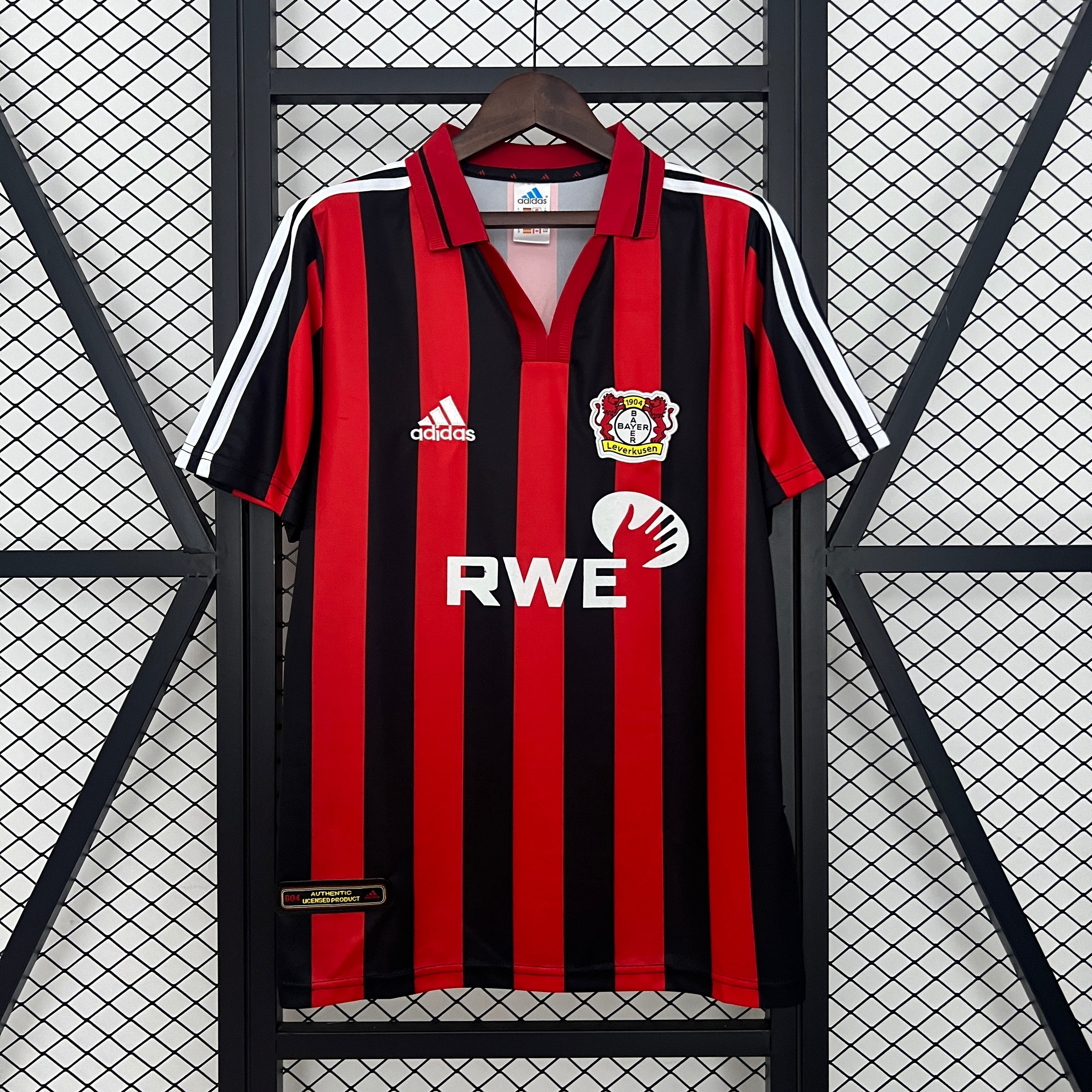1990s Bayer Leverkusen Retro Football Shirt | Red Black Home