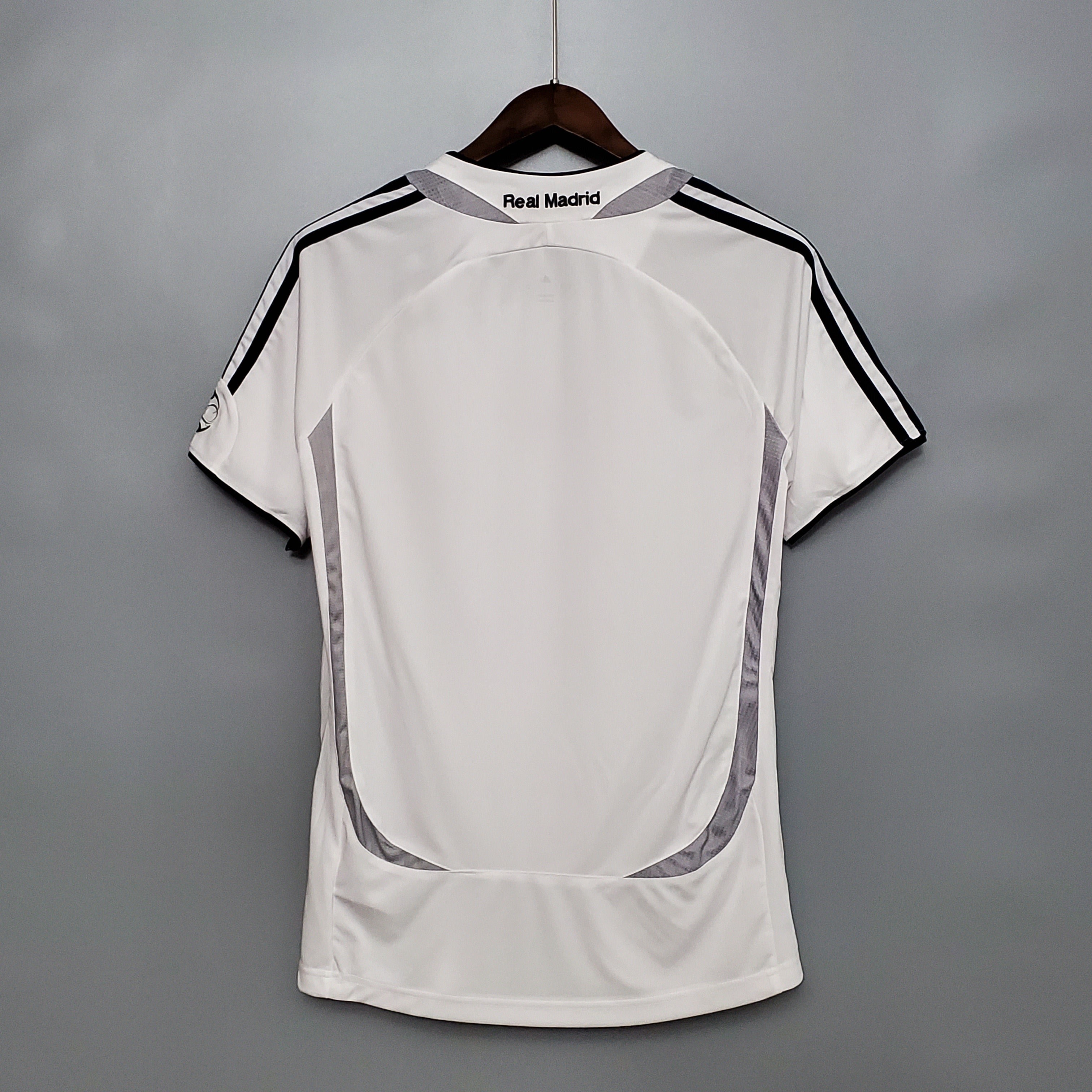 2000s Real Madrid Retro Football Shirt | White Black Home