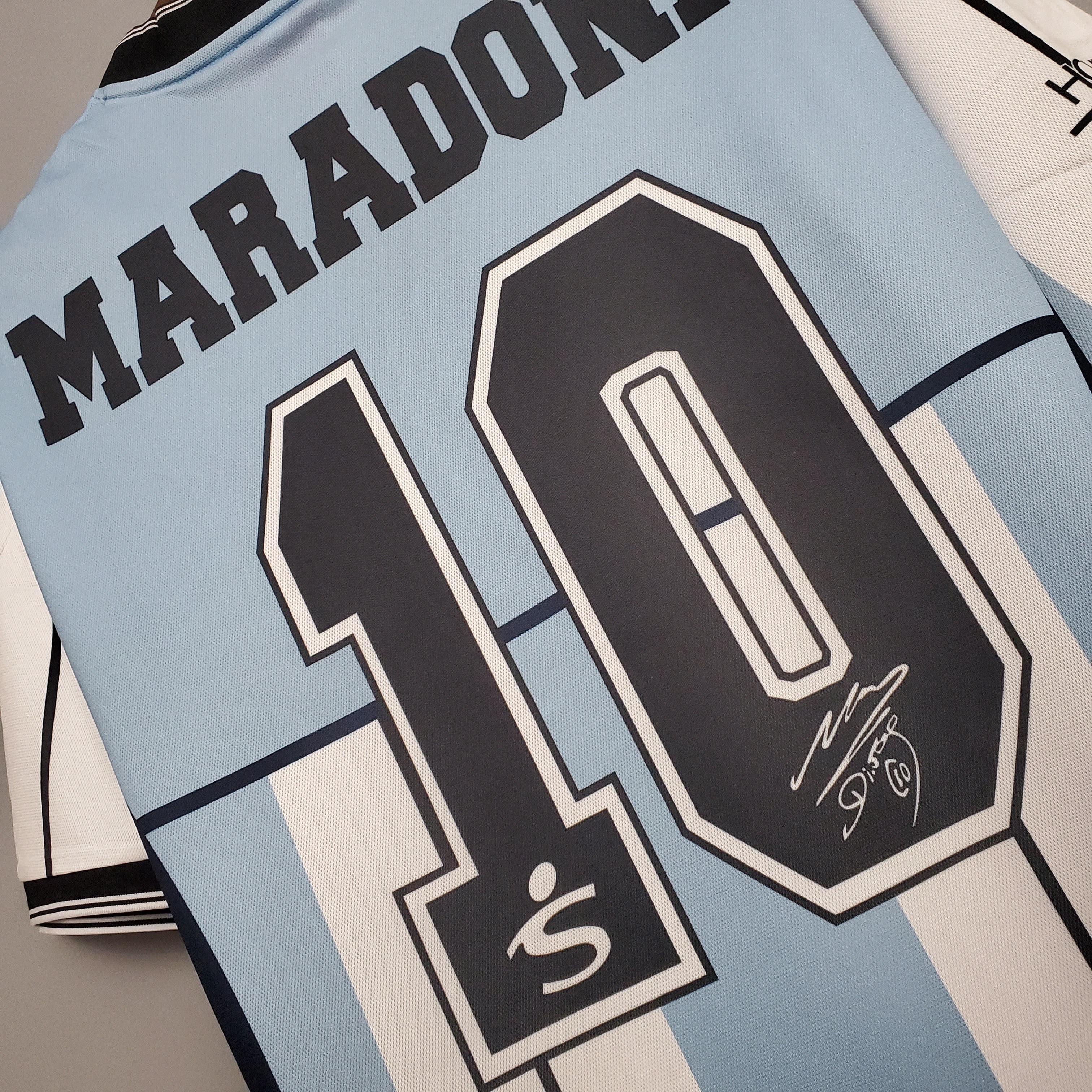 1990s Argentina Retro Football Shirt | Sky Blue Black Home