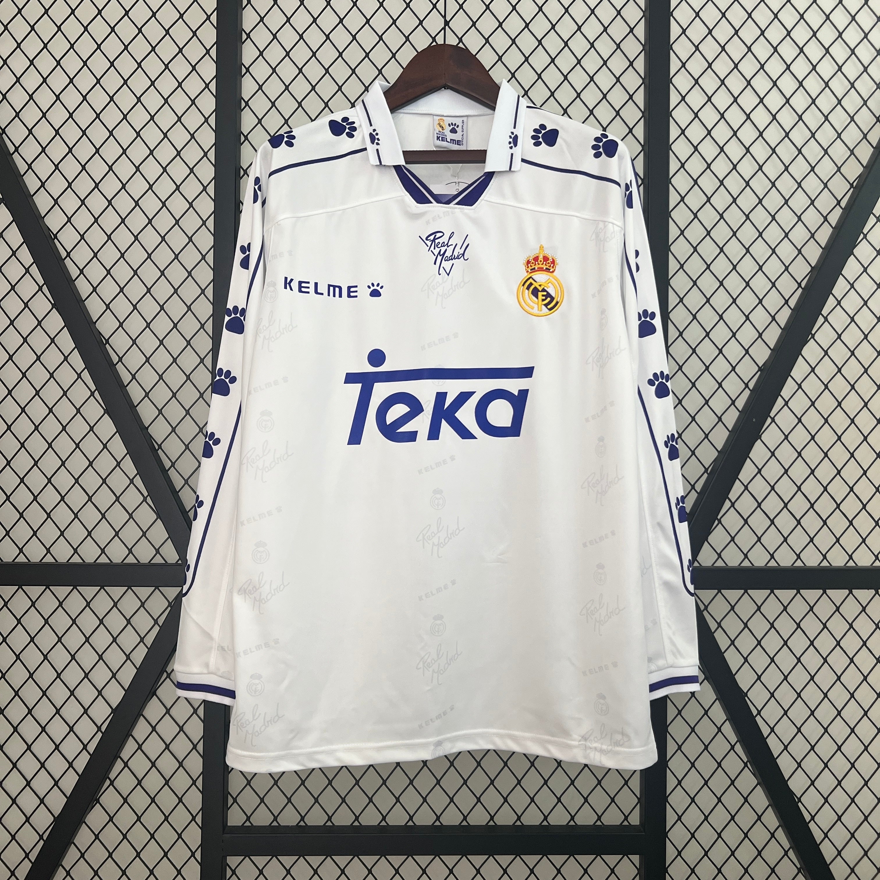 1990s Real Madrid Retro Football Shirt | White Navy Home