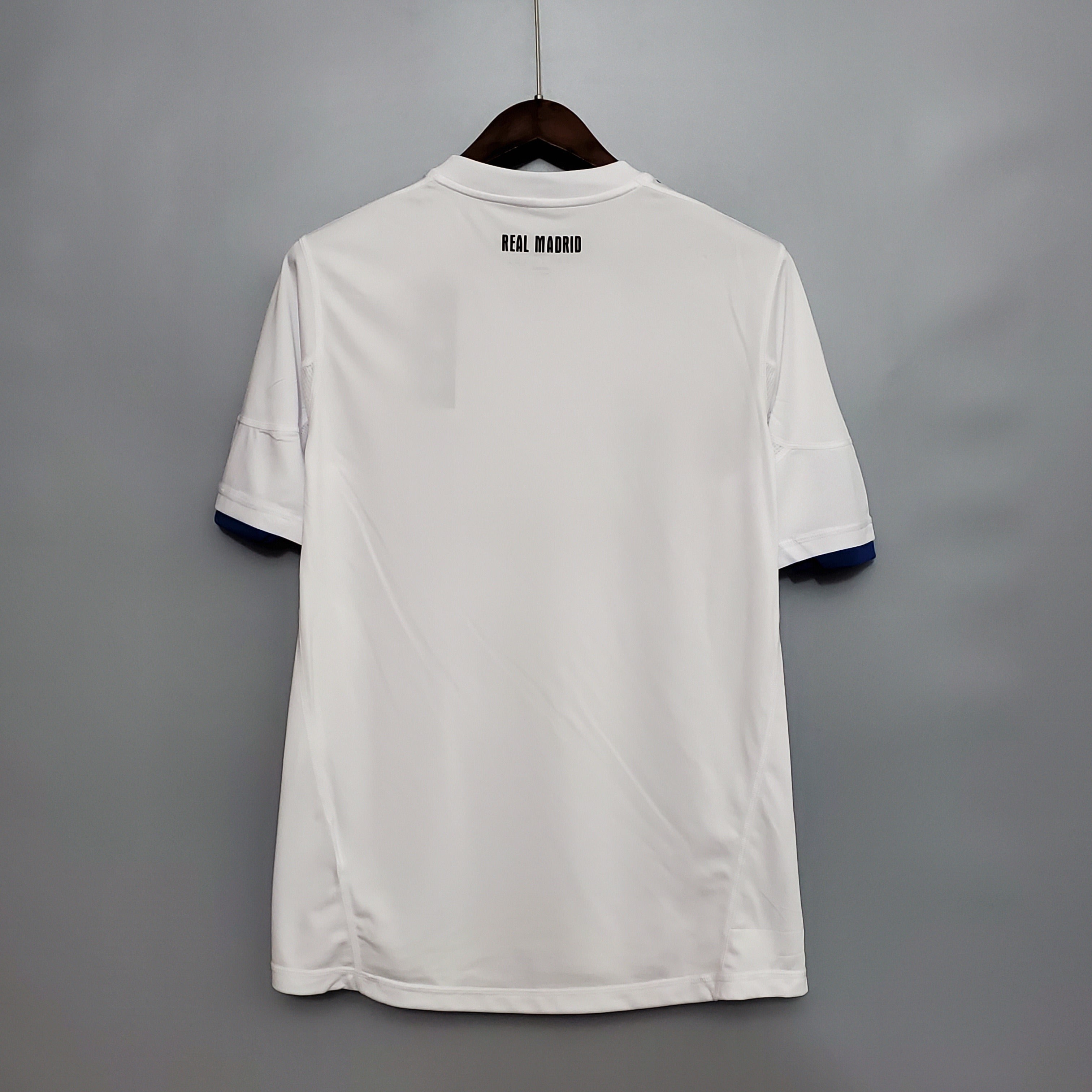 2010s Real Madrid Retro Football Shirt | White Navy Home