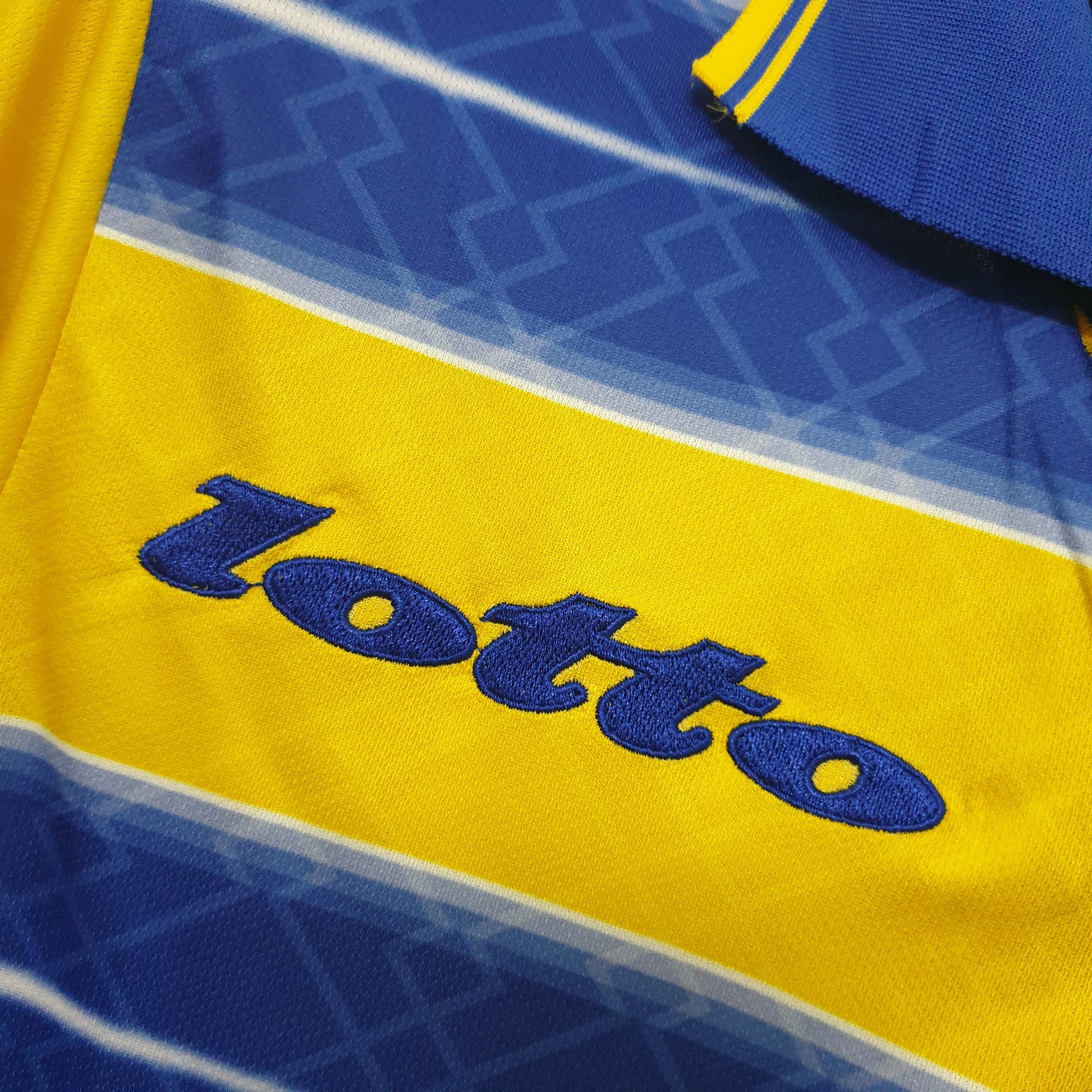 1990s Parma Retro Football Shirt | Yellow Blue Home