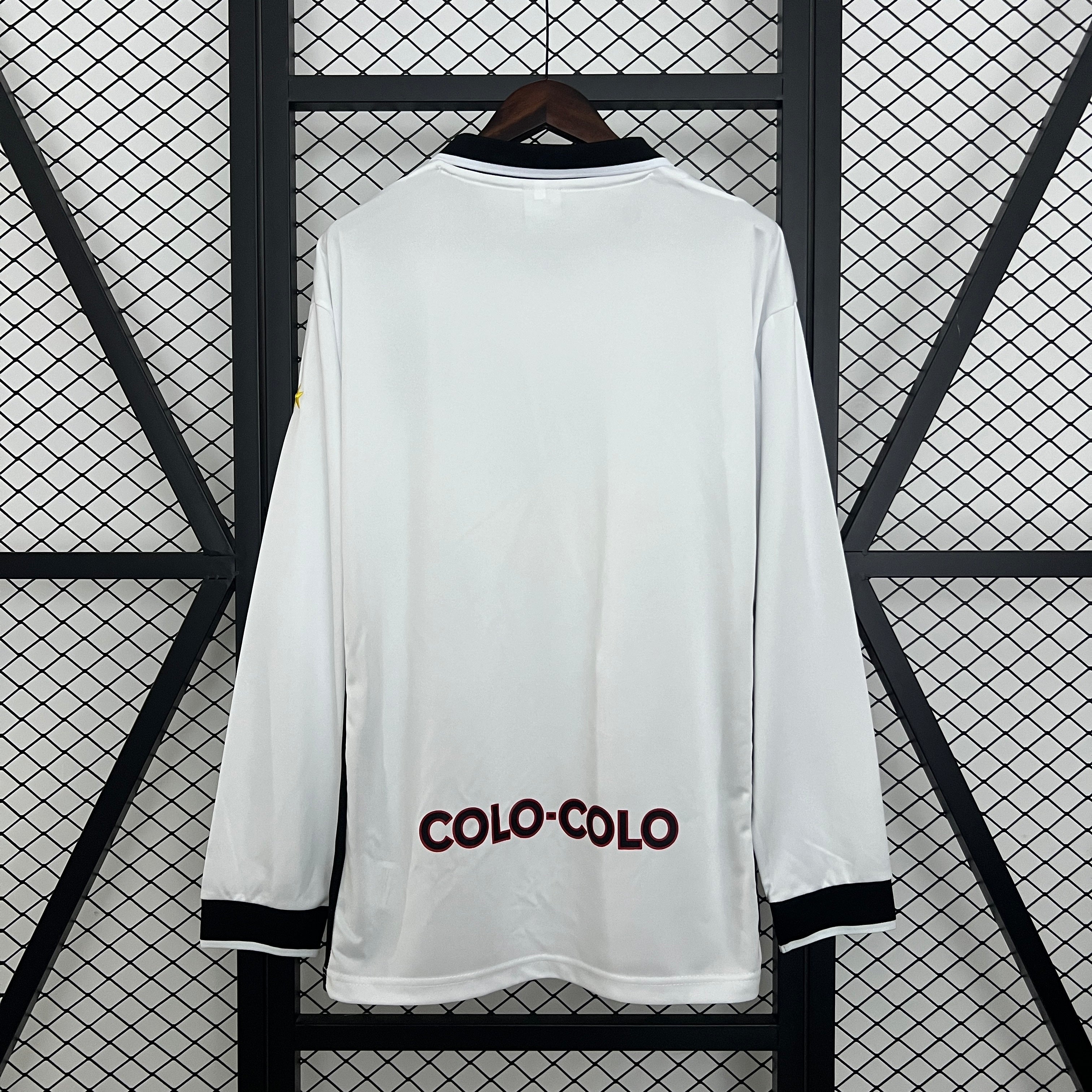 1990s Colo-Colo Retro Football Shirt | White Black Home