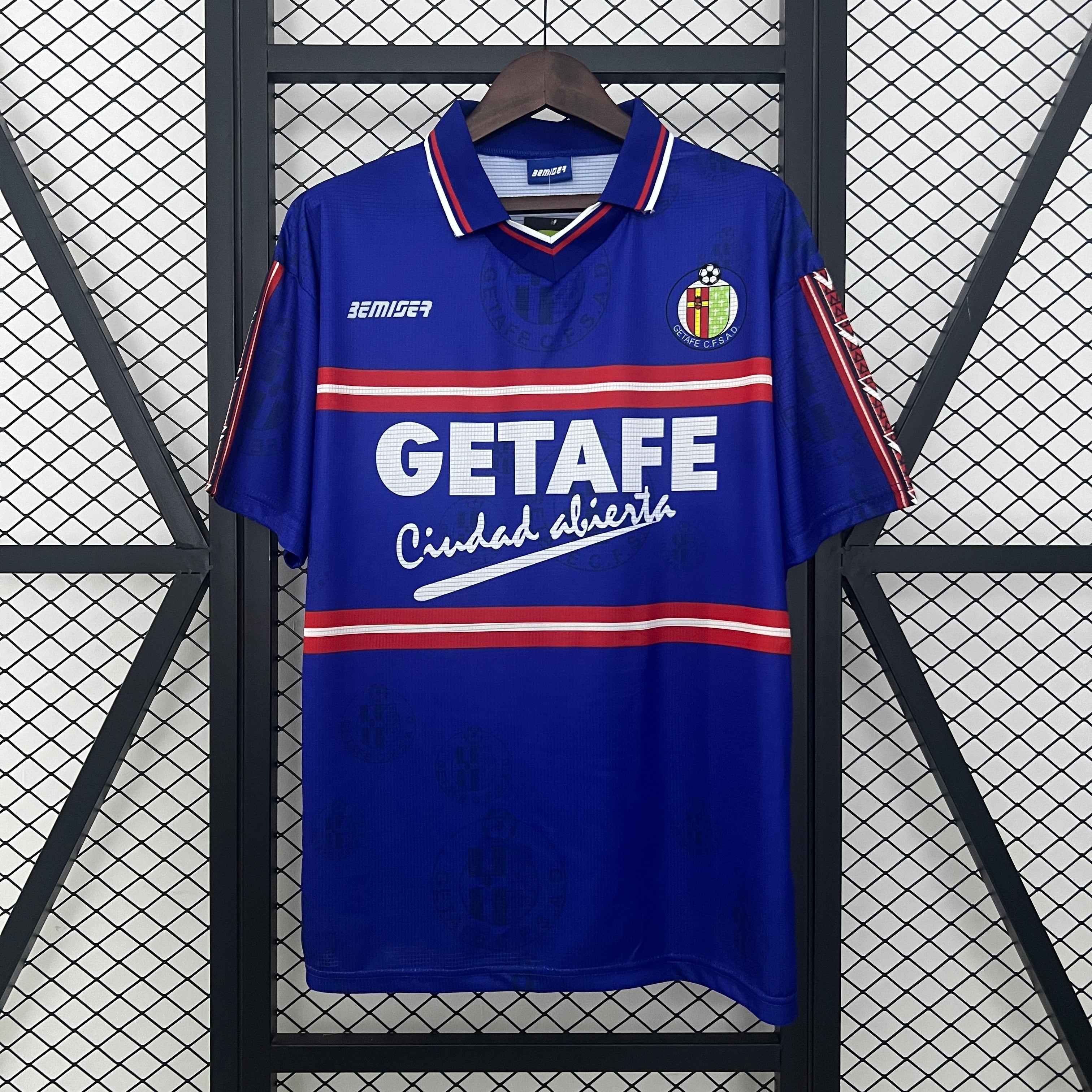 1990s Getafe Retro Football Shirt | Blue Red Home