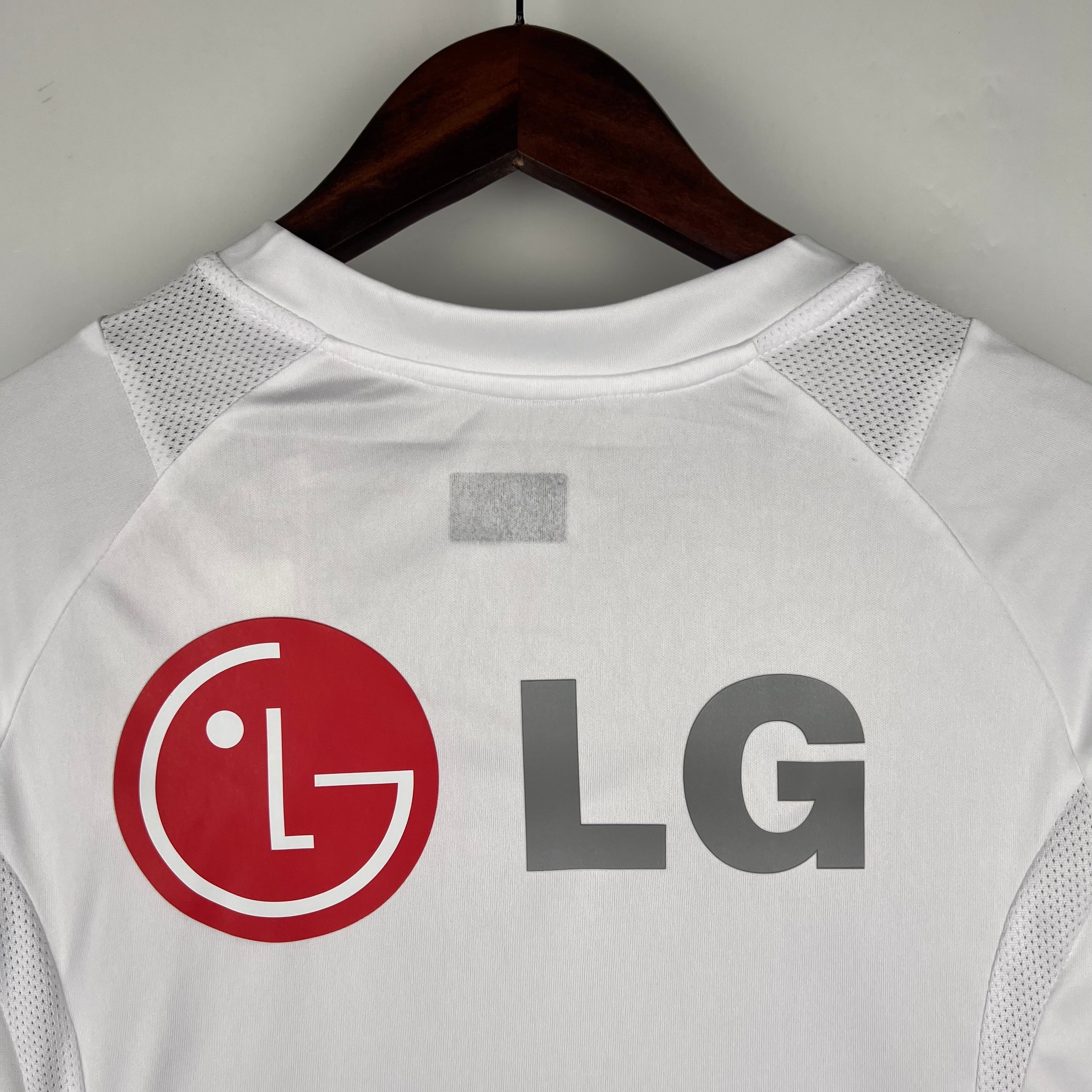 2000s Sao Paulo Retro Football Shirt | White Red Third