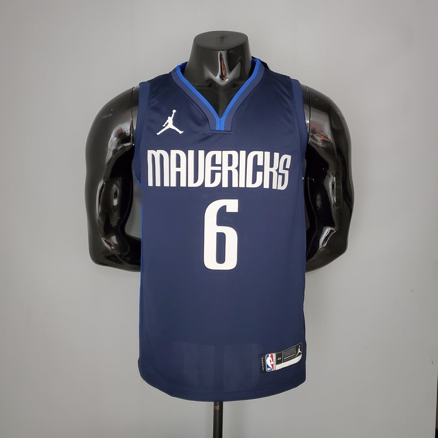2023 Dallas Porzingis #6 Icon Edition Jersey