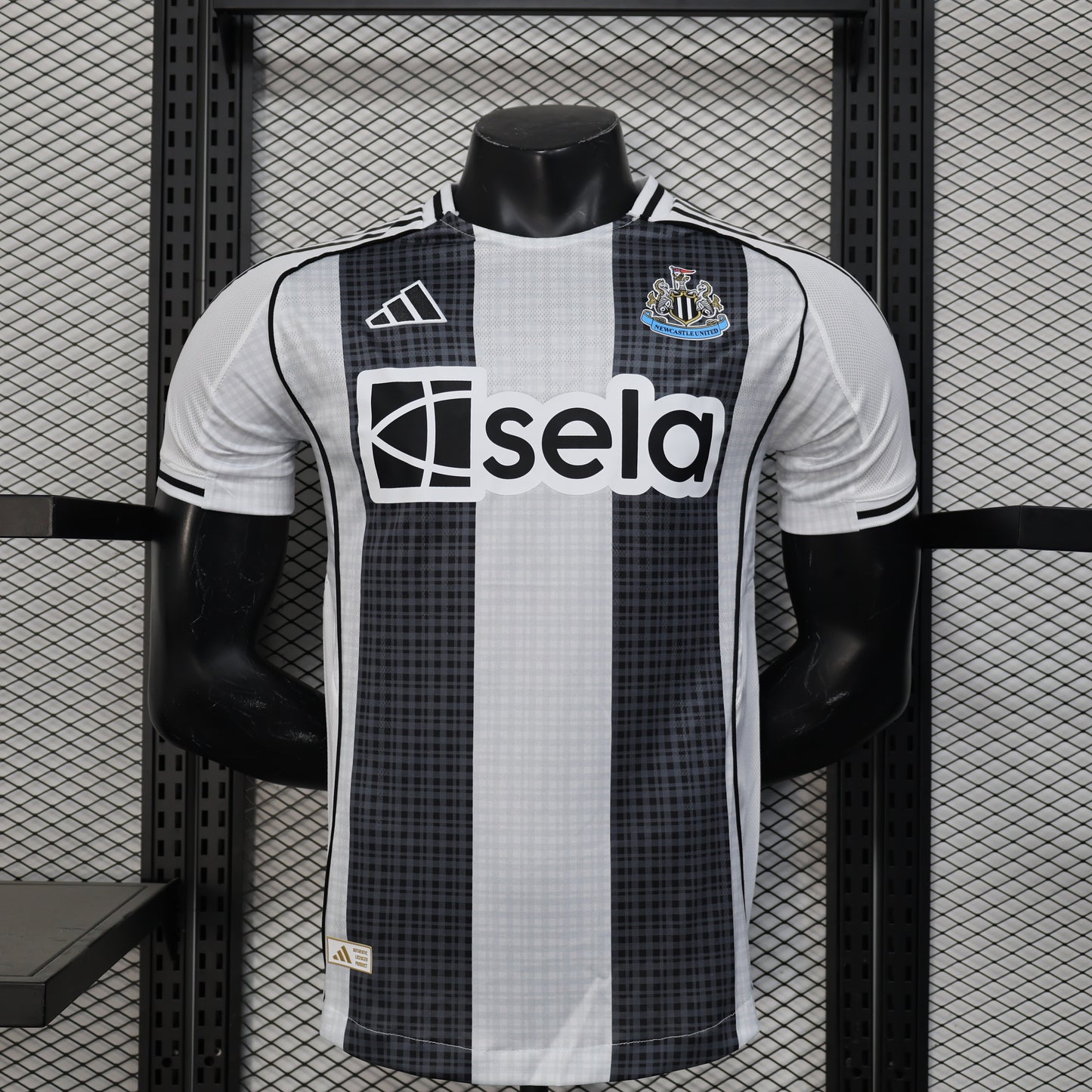 Newcastle United 24/25 Player Edition Football Jersey