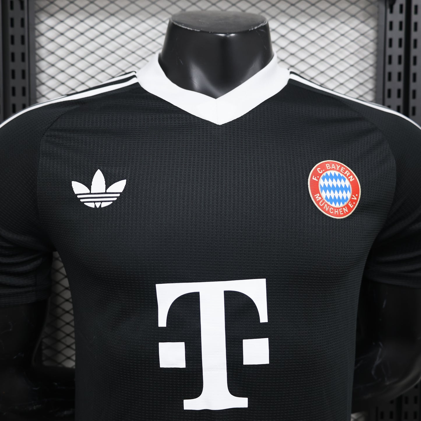 Bayern Munich 24/25 Player Edition Football Jersey