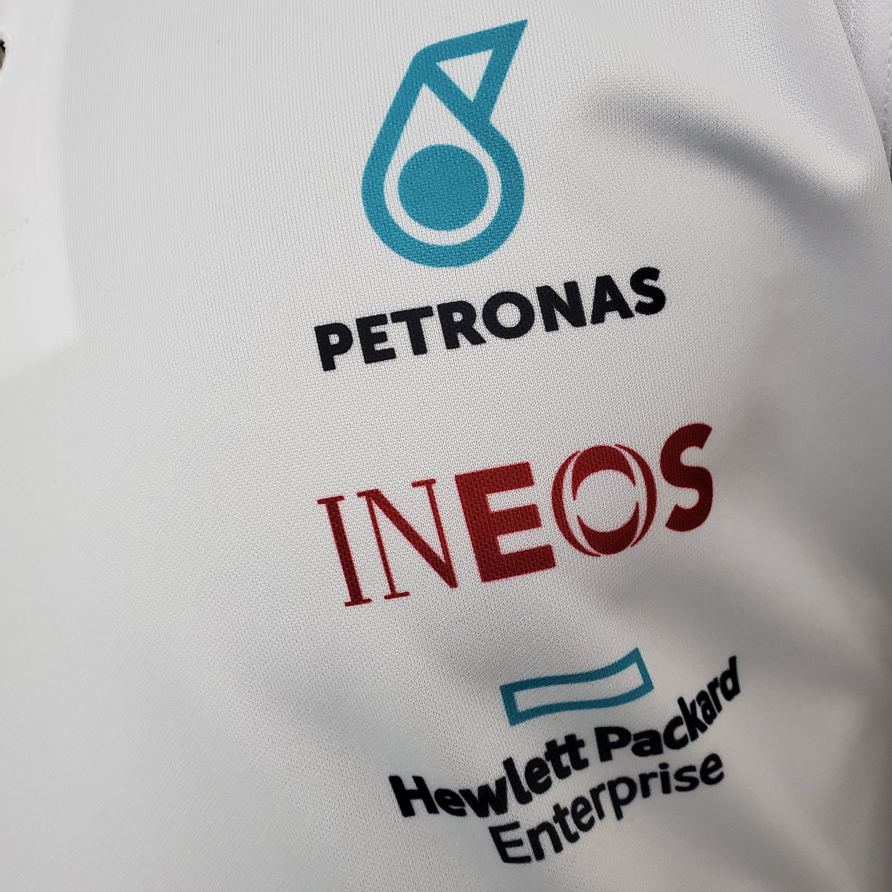Mercedes F1 2023 Player Fit Polo – Petronas | White