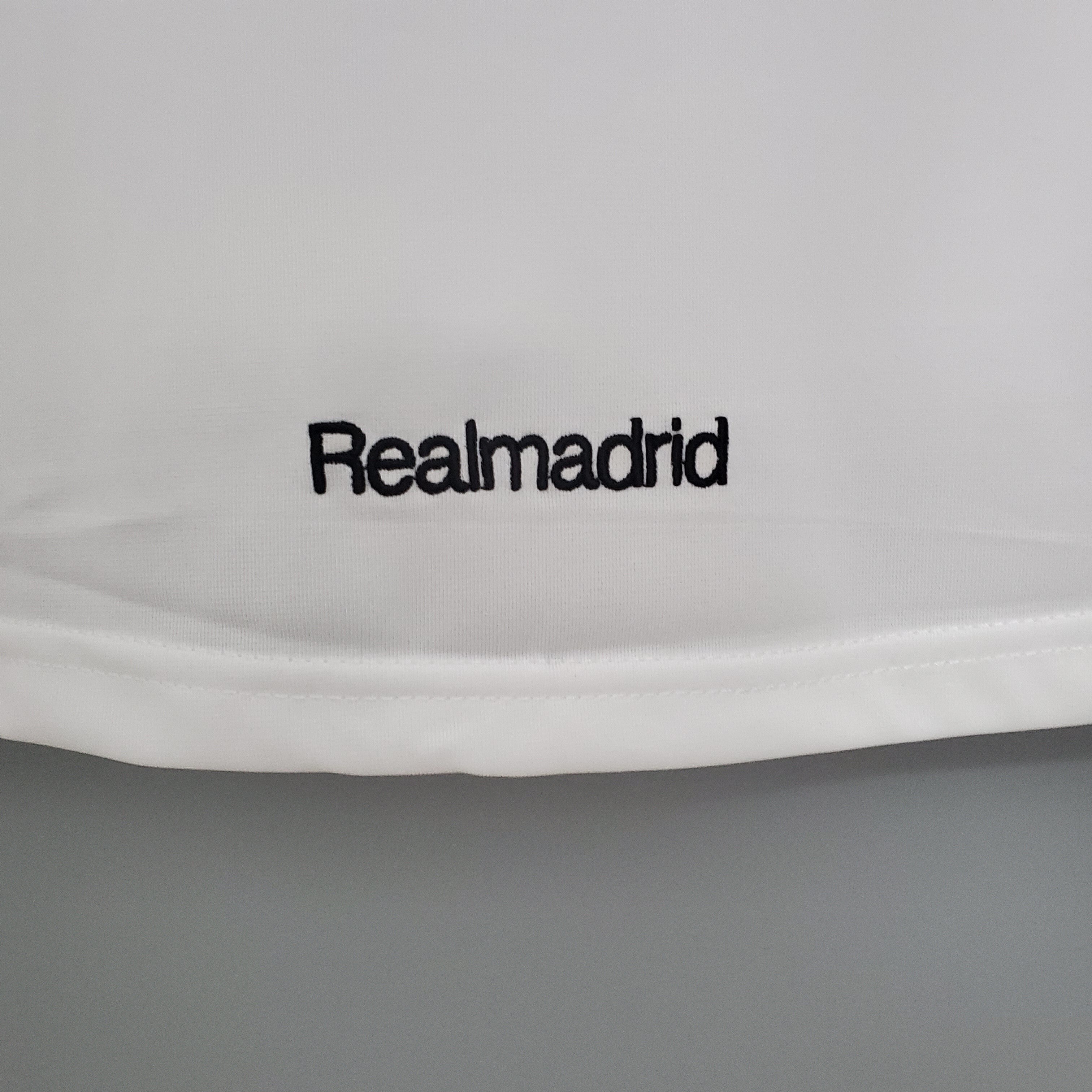 2000s Real Madrid Retro Football Shirt | White Black Home