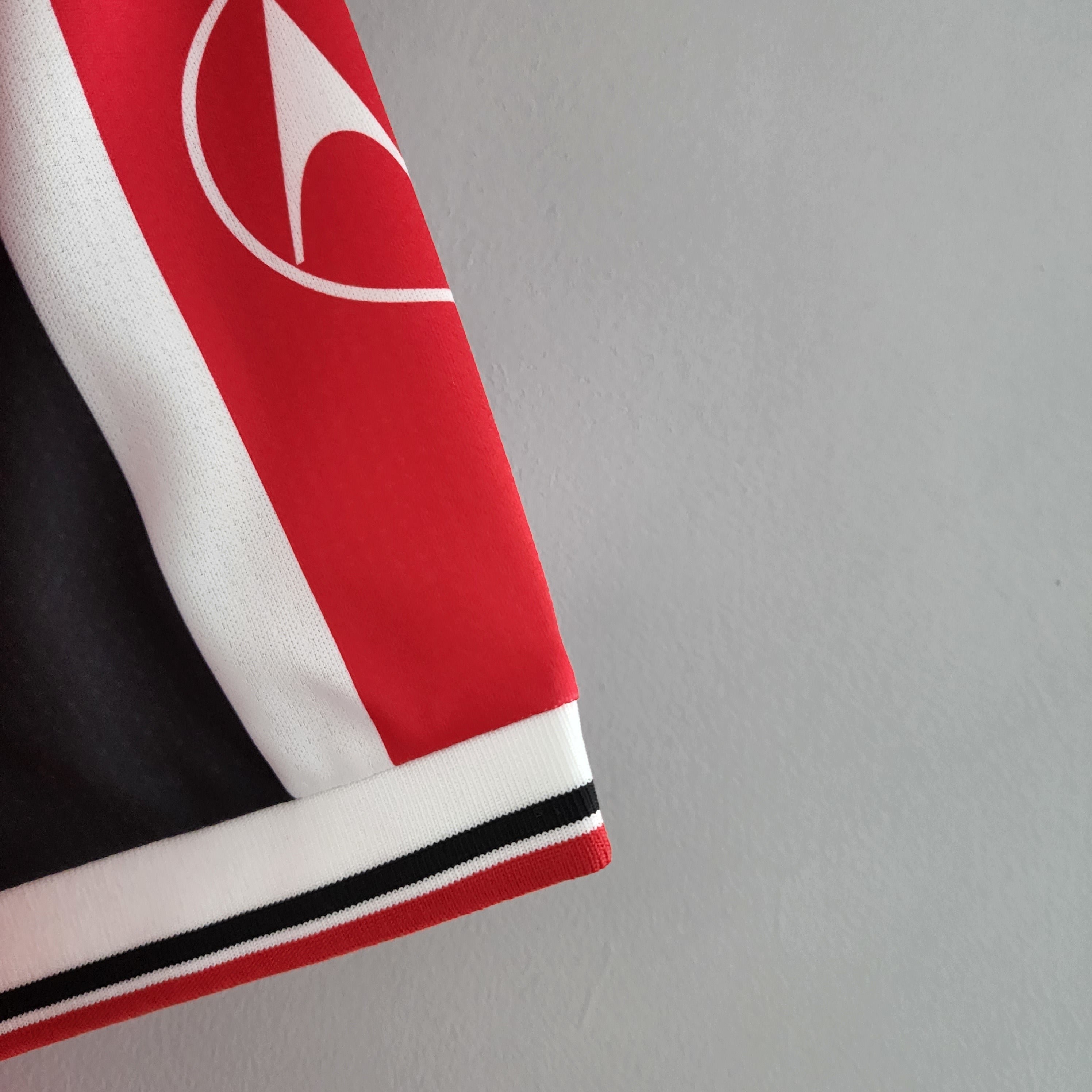 1990s Sao Paulo Retro Football Shirt | Red Black Home