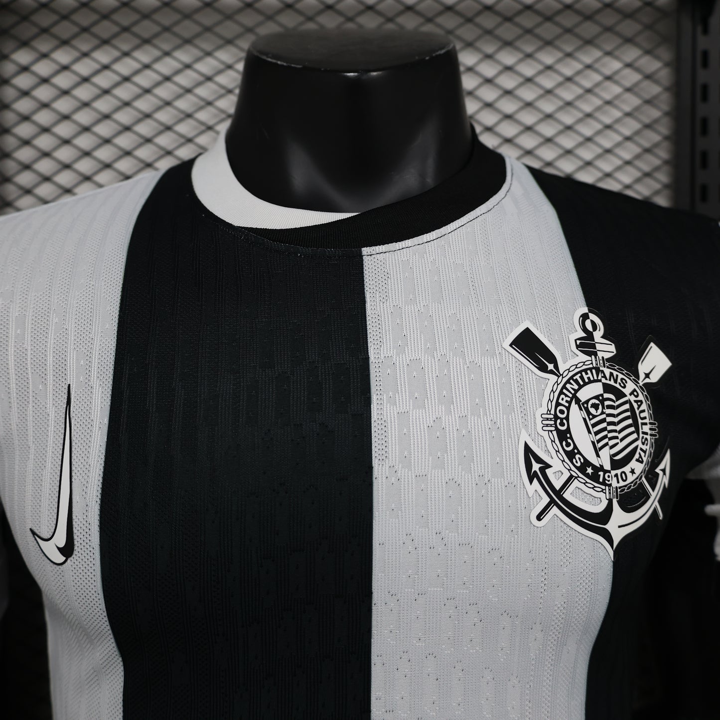 Juventus 24/25 Player Edition Football Jersey