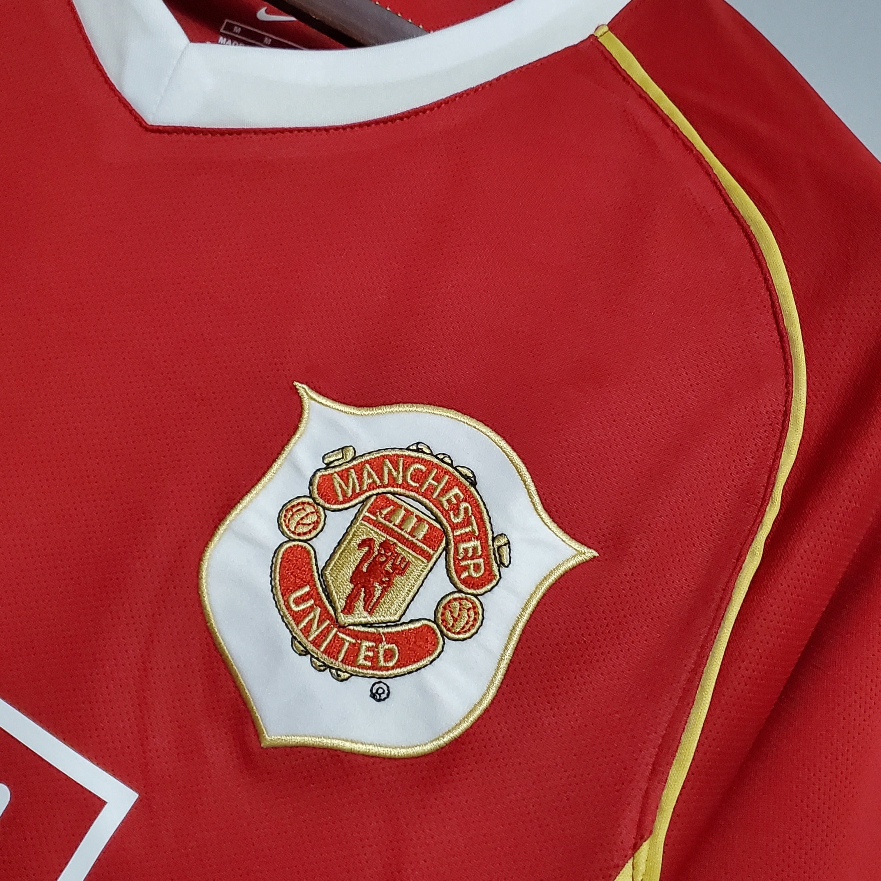 2000s Manchester United Retro Football Shirt | Red White Home