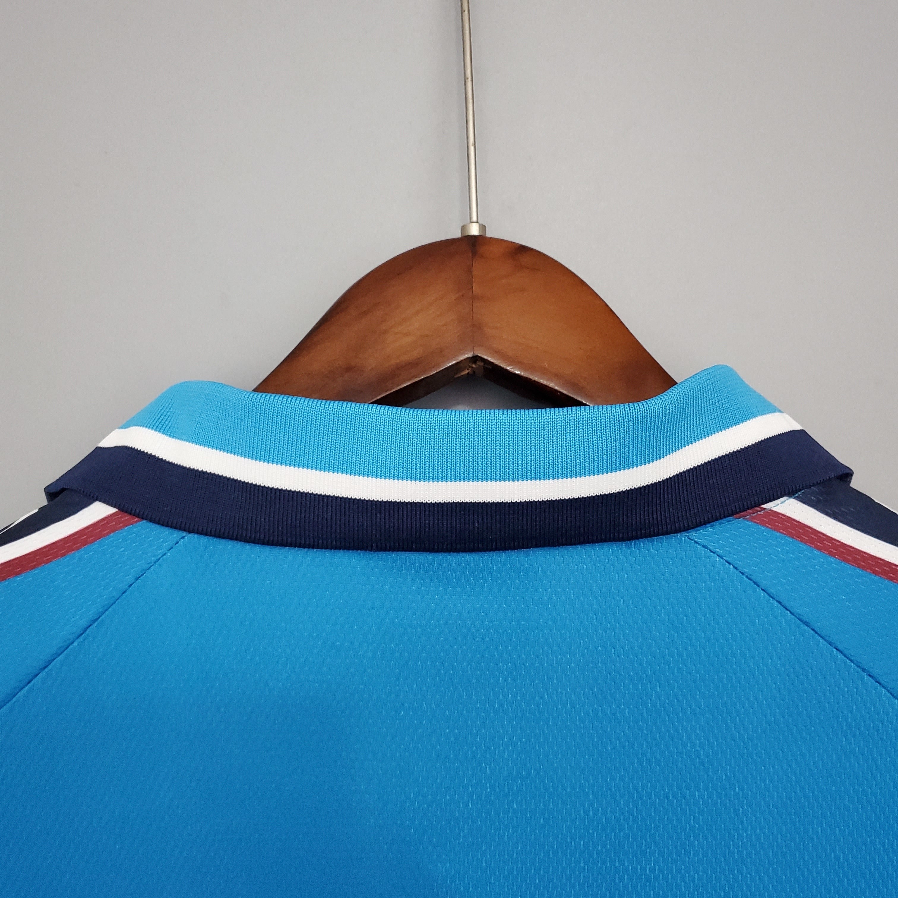 1990s Manchester City Retro Football Shirt | Sky Blue Navy Home