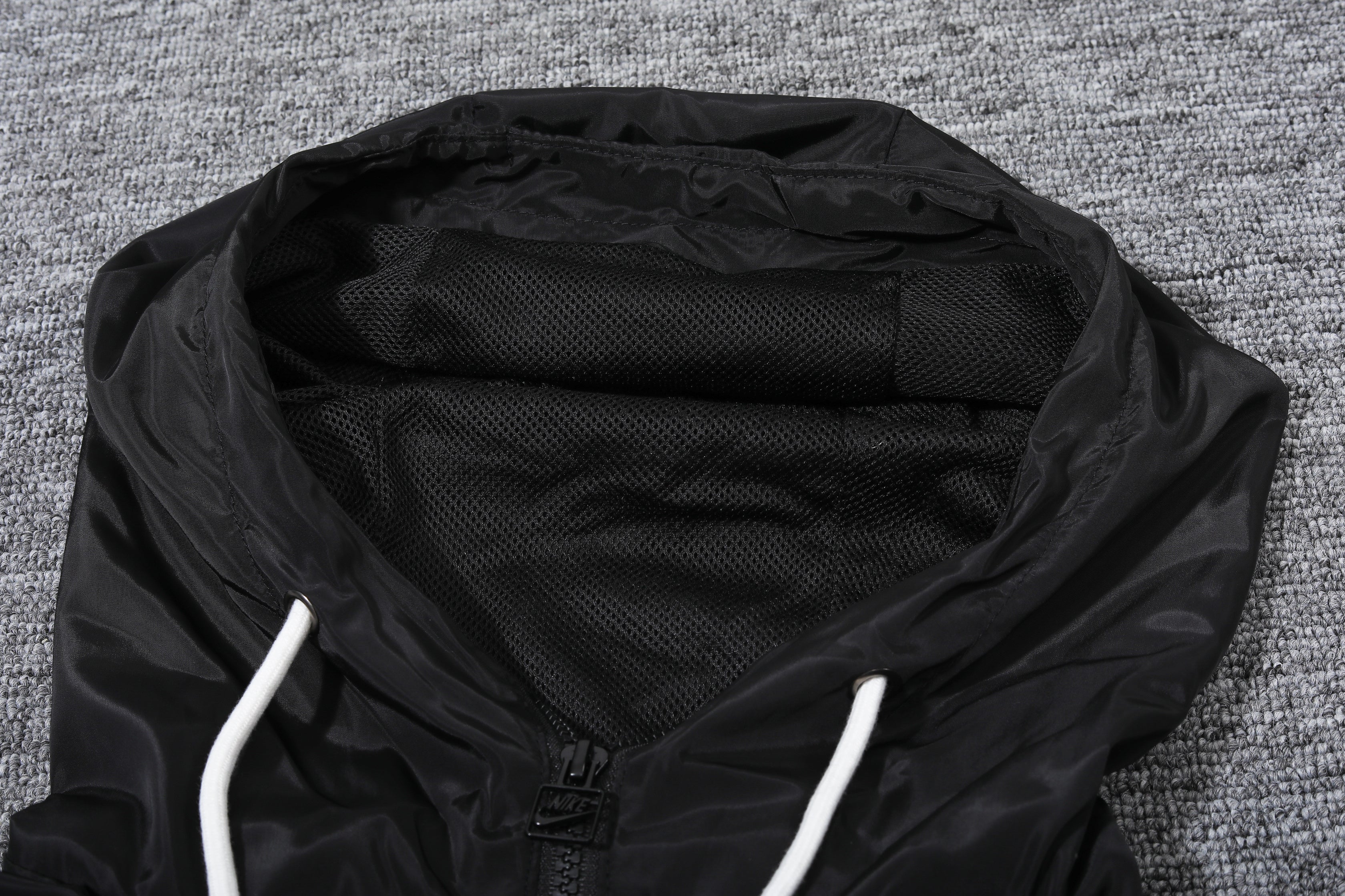 Paris Saint-Germain 23/24 Jacket