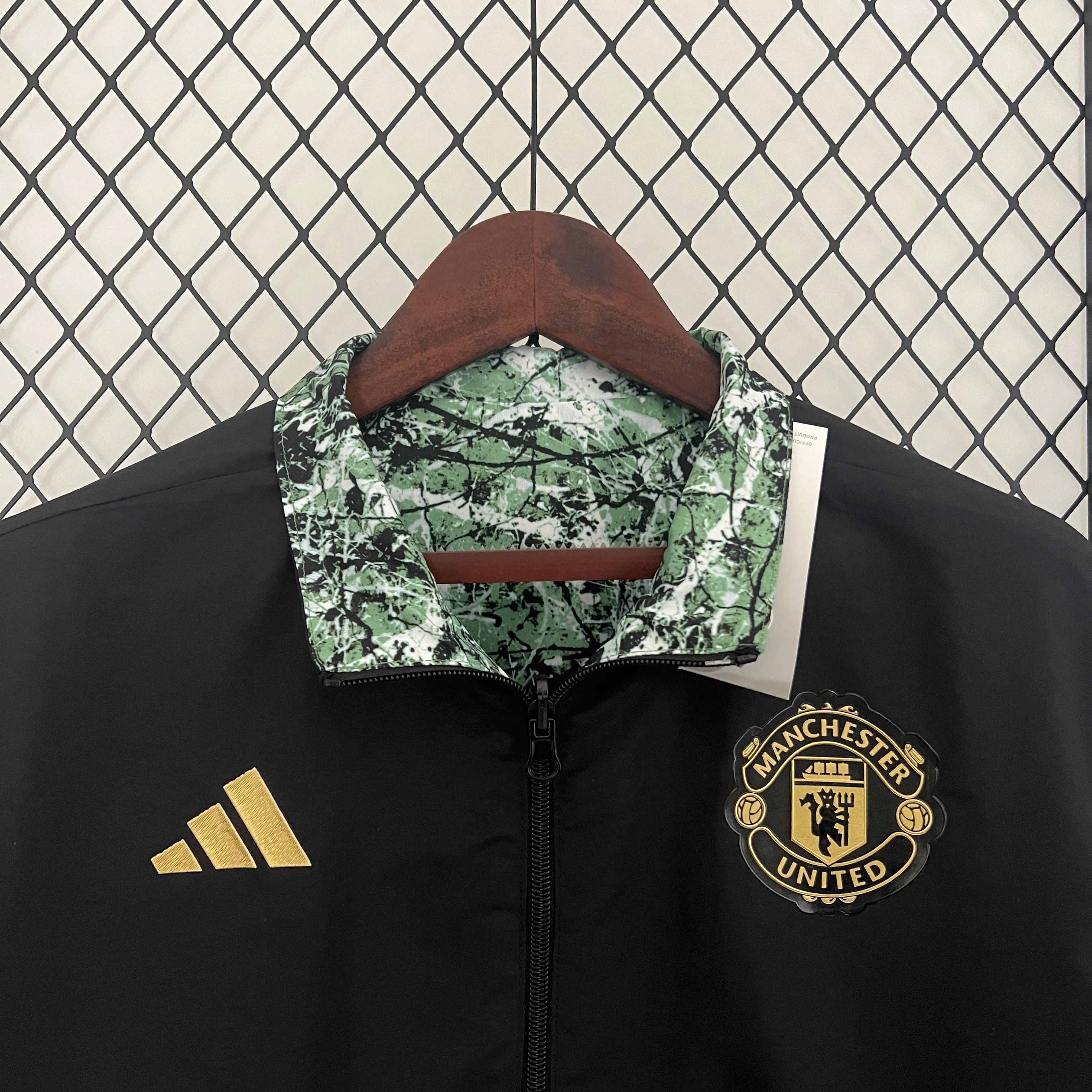 Manchester United 23/24 Reversible Jacket