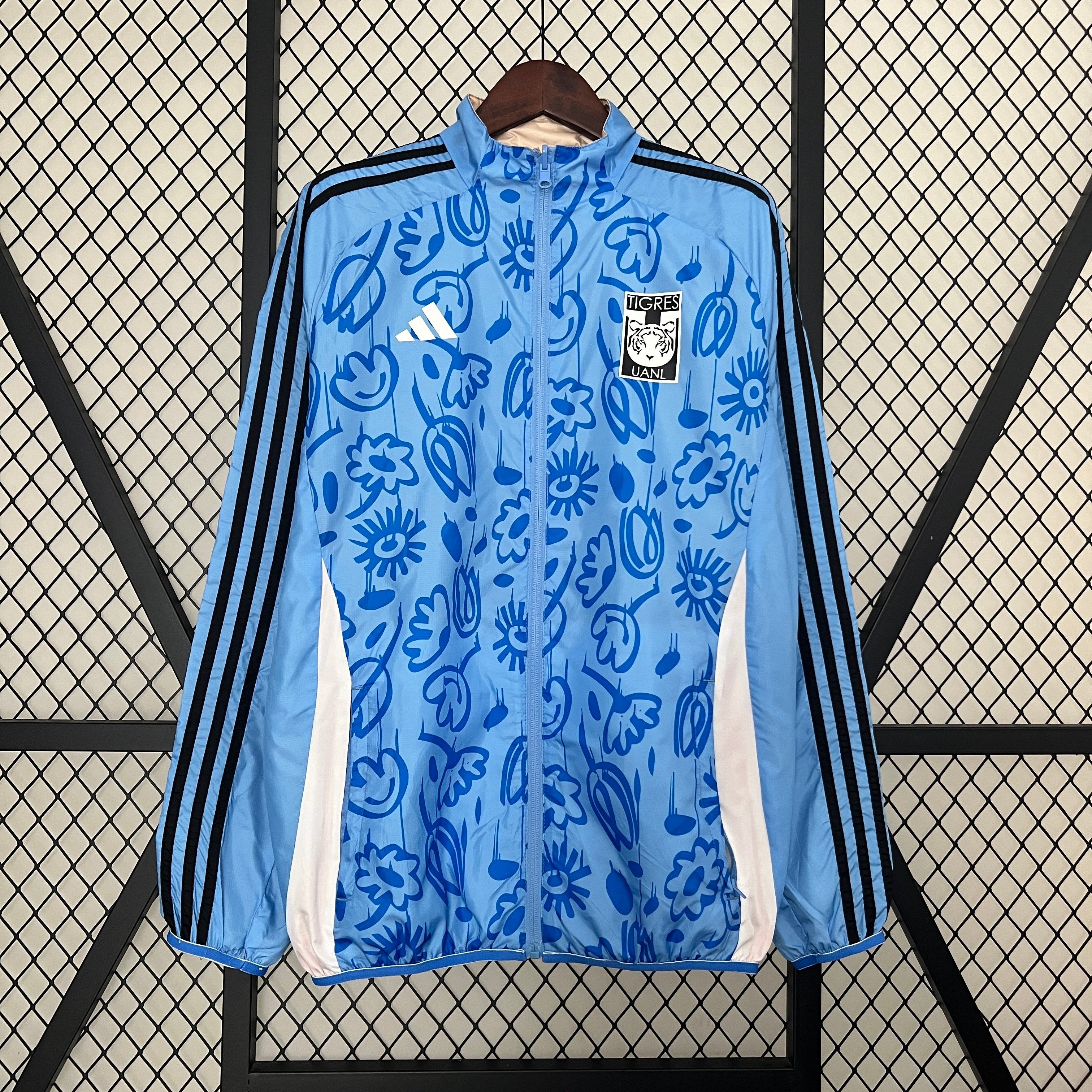 Manchester United 23/24 Reversible Jacket