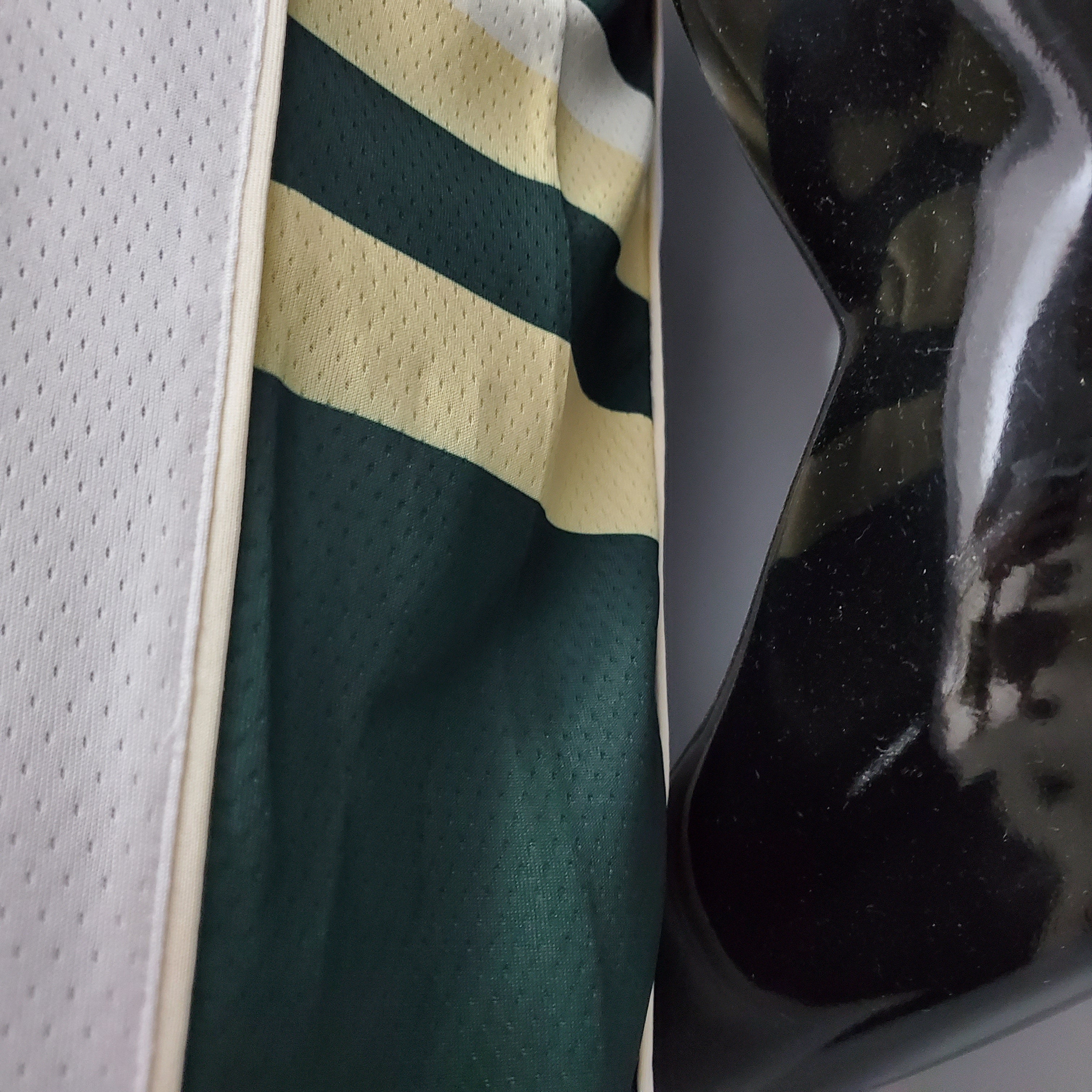 2023 Milwaukee Bucks Middleton #22 Swingman Edition Jersey