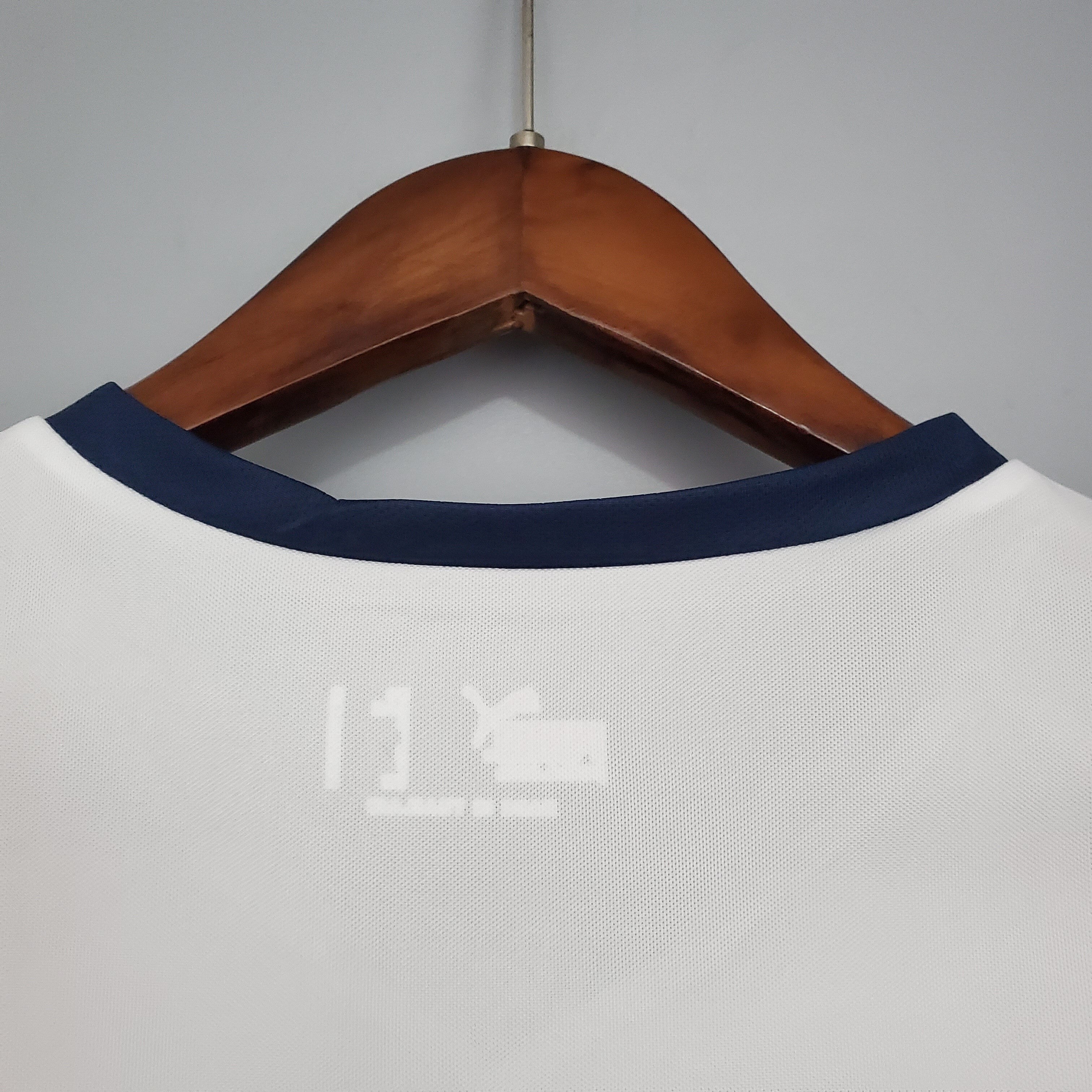 2000s Tottenham Hotspur Retro Football Shirt | White Black Home