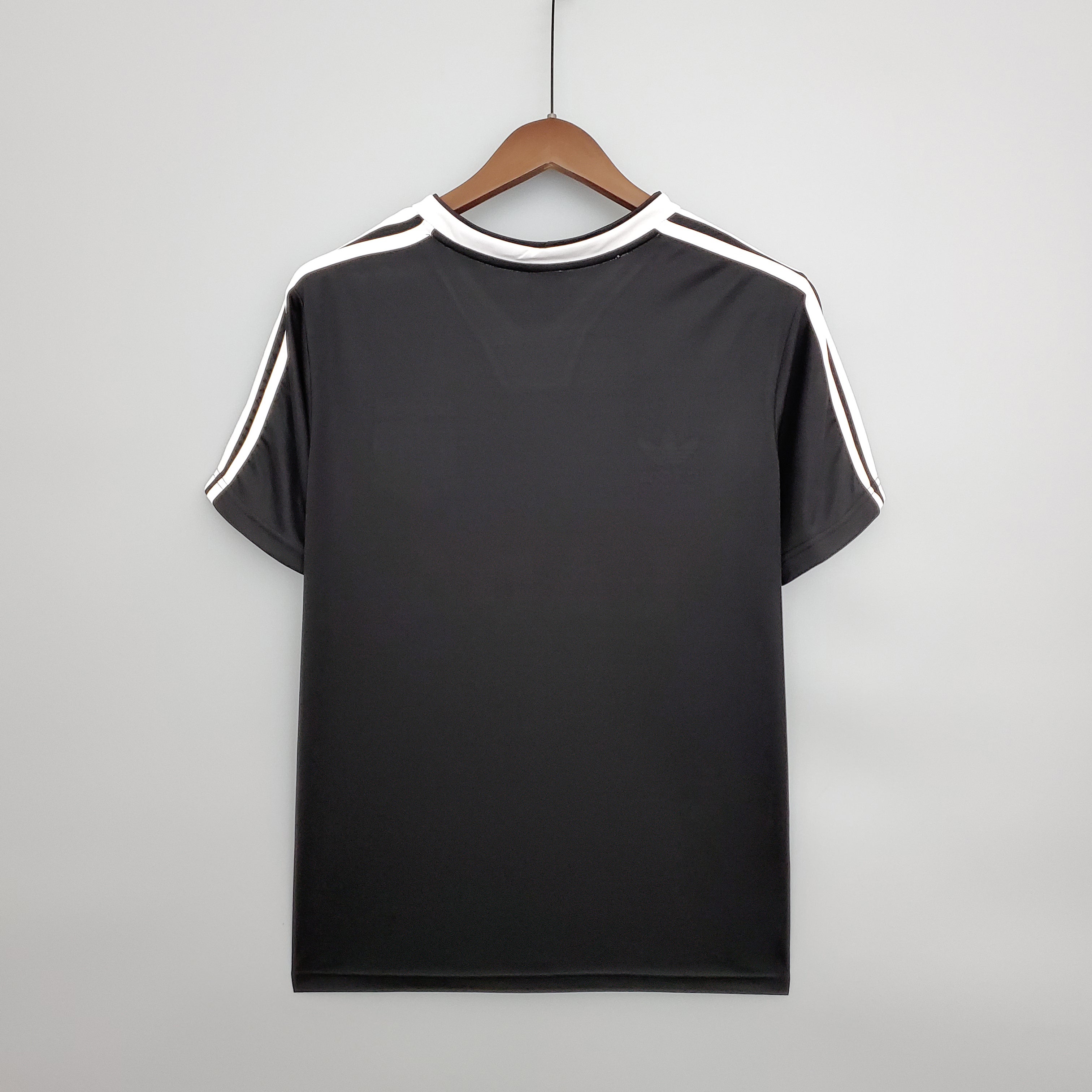 1980s Koloskov Retro Football Shirt | Black White Home
