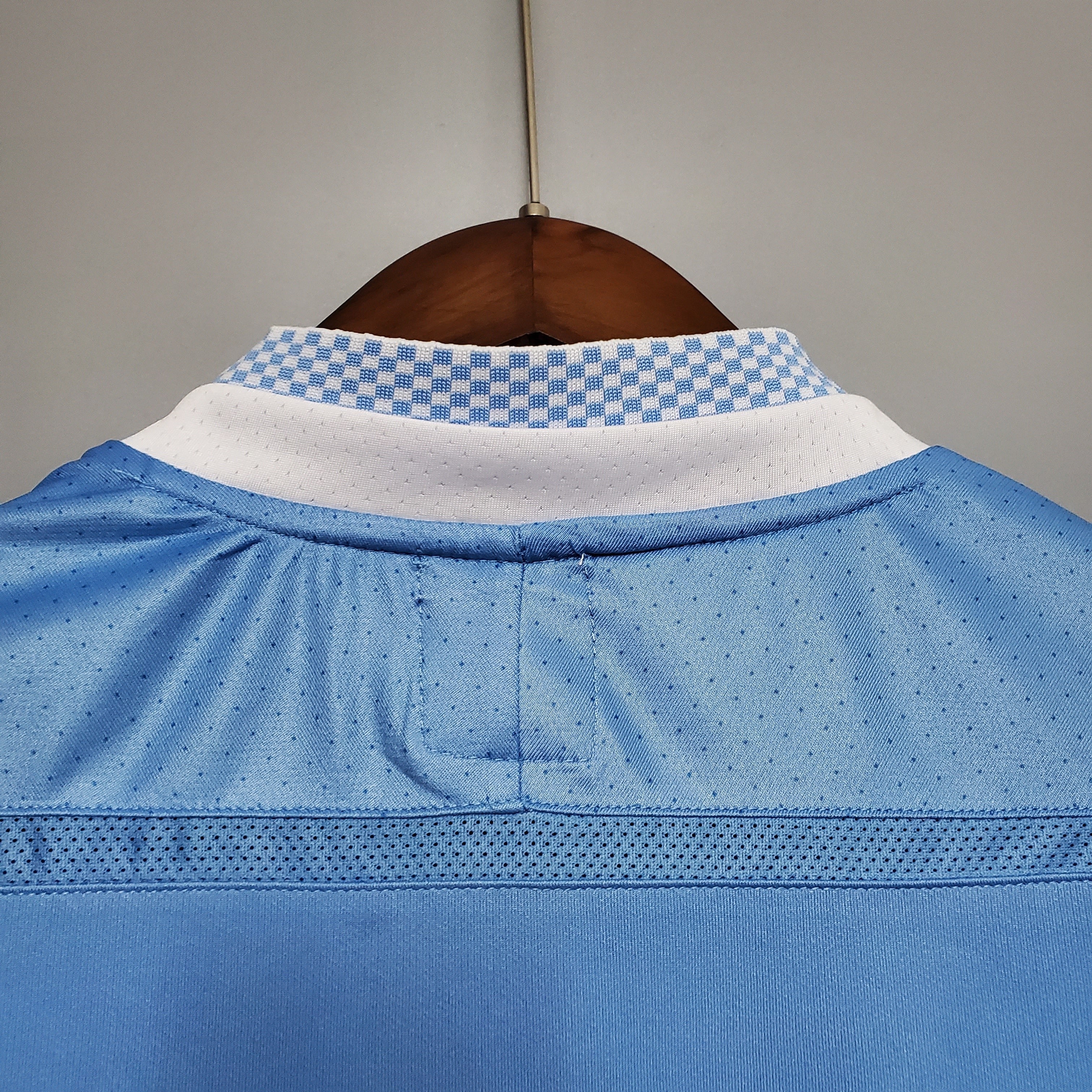 2000s Manchester City Retro Football Shirt | Sky Blue White Home