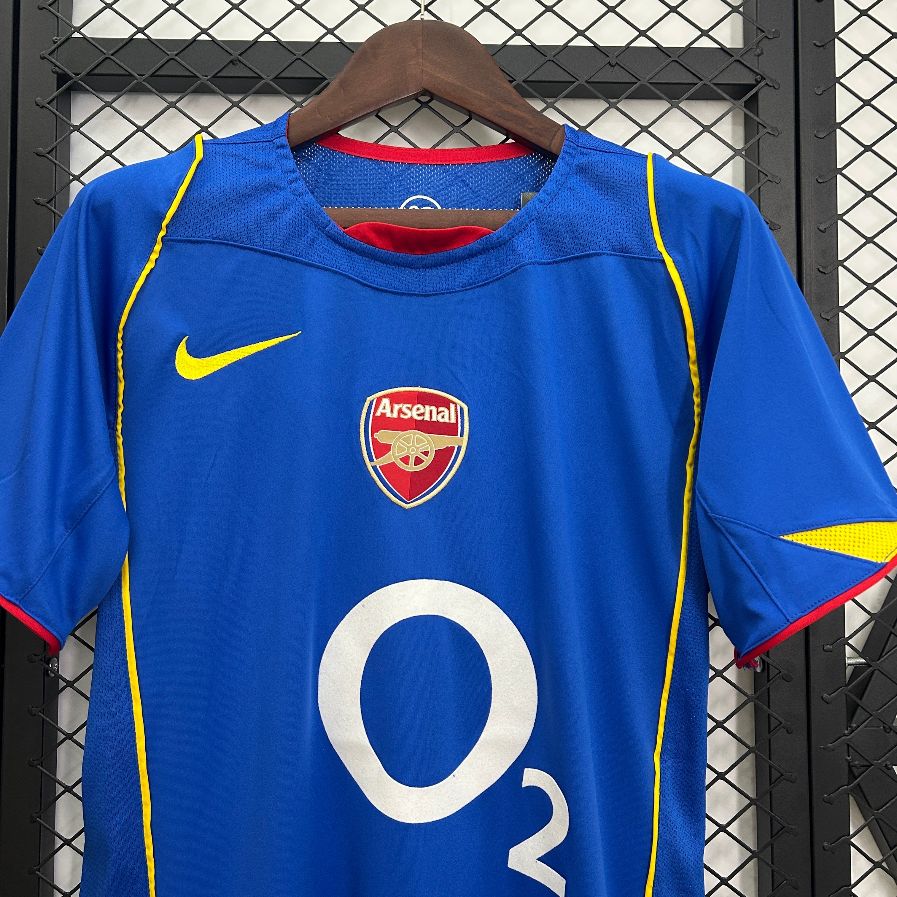 2000s Arsenal Retro Football Shirt | Blue Yellow Home