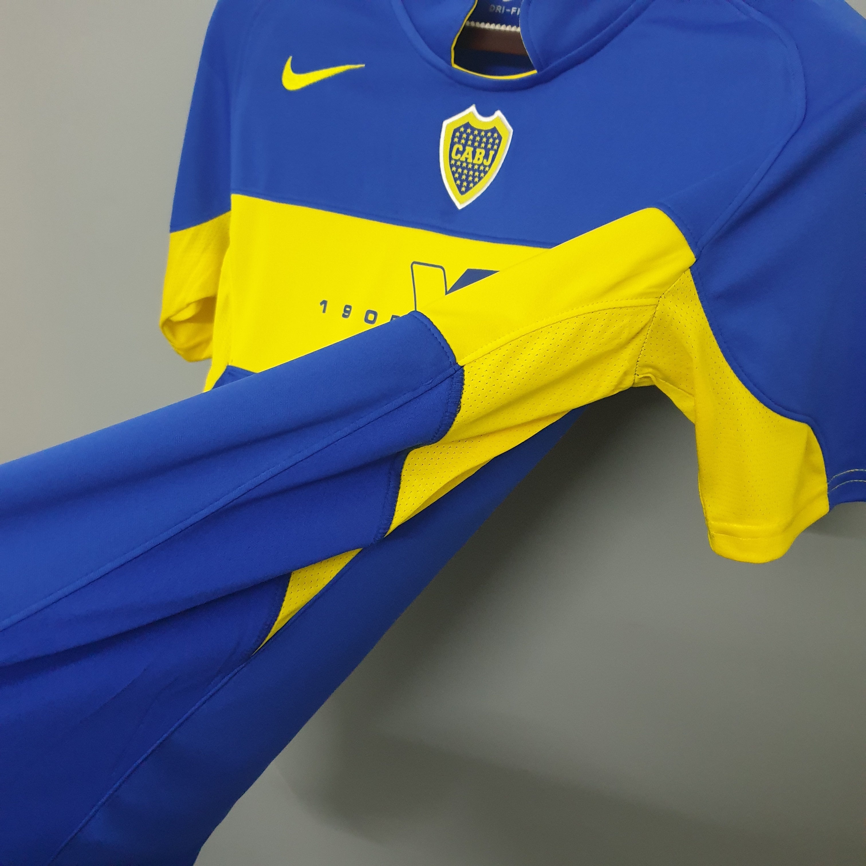 2000s Boca Juniors Retro Football Shirt | Blue Yellow Home