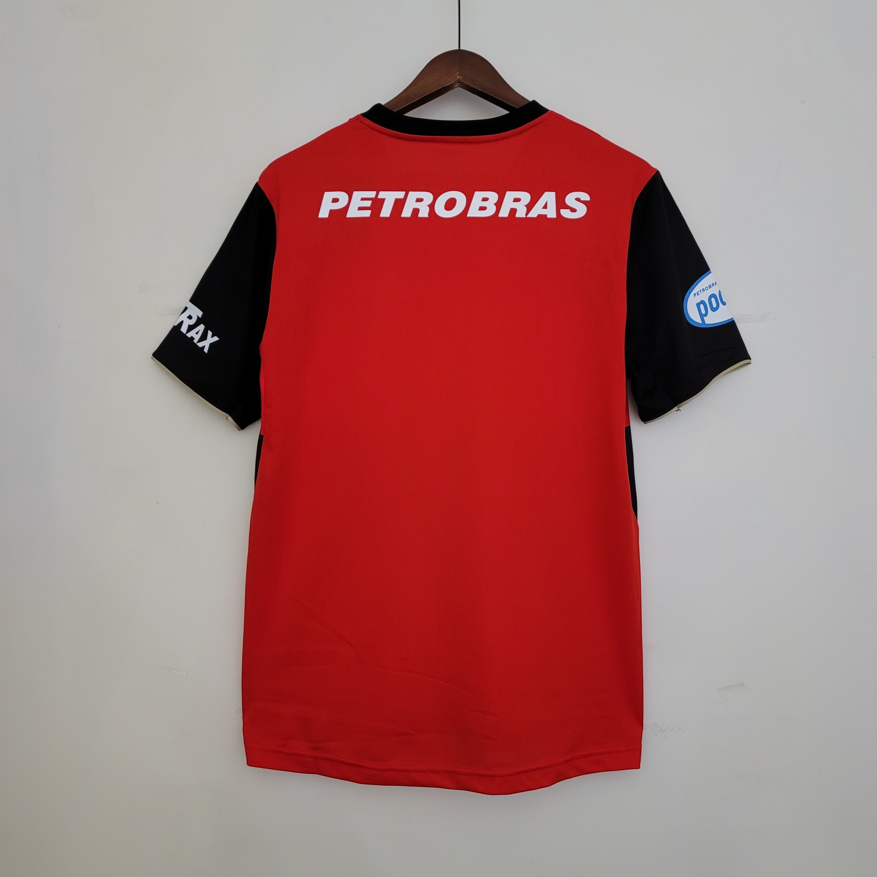 2000s Flamengo Retro Football Shirt | Red Black Home