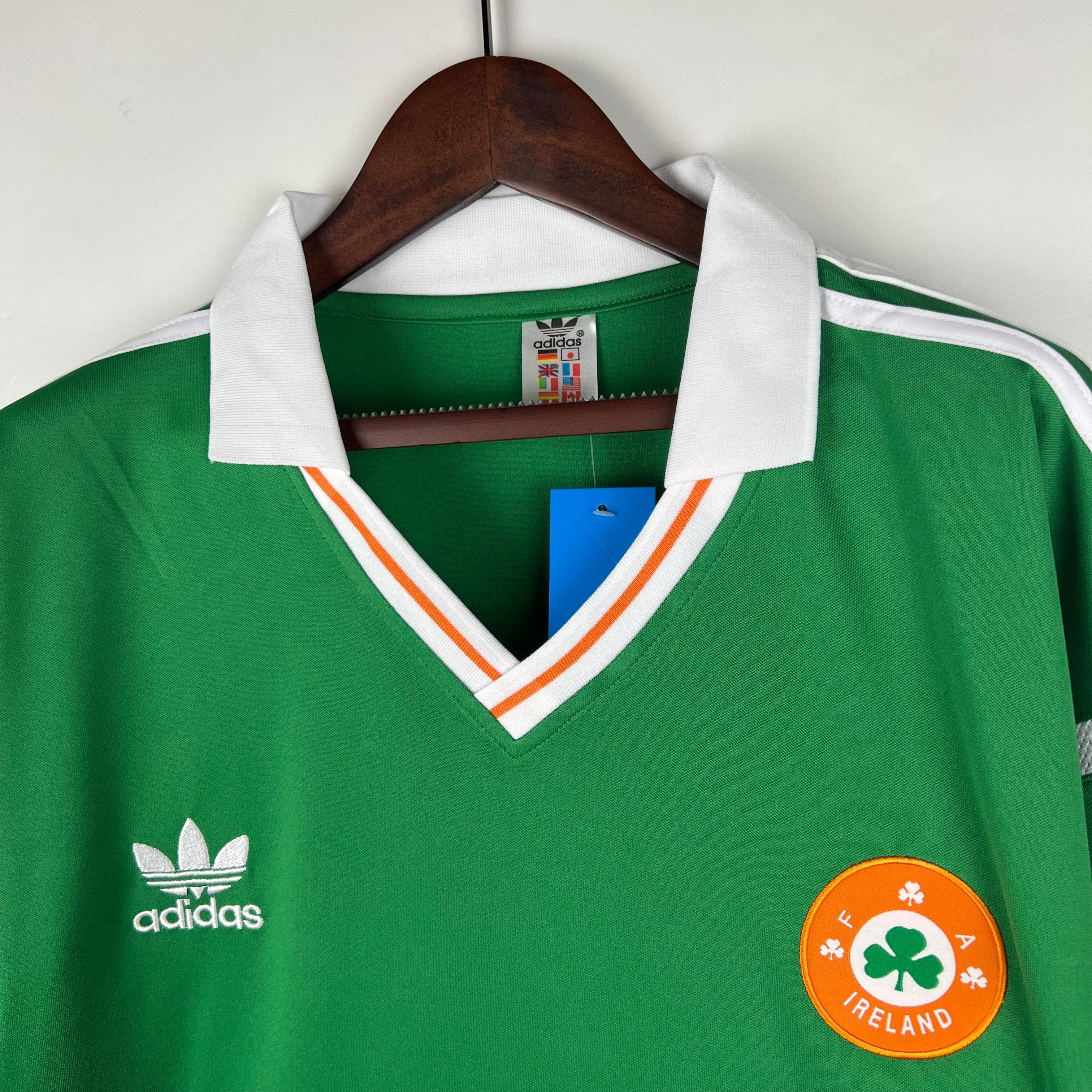 1980s Ireland Retro Football Shirt | Green White Home