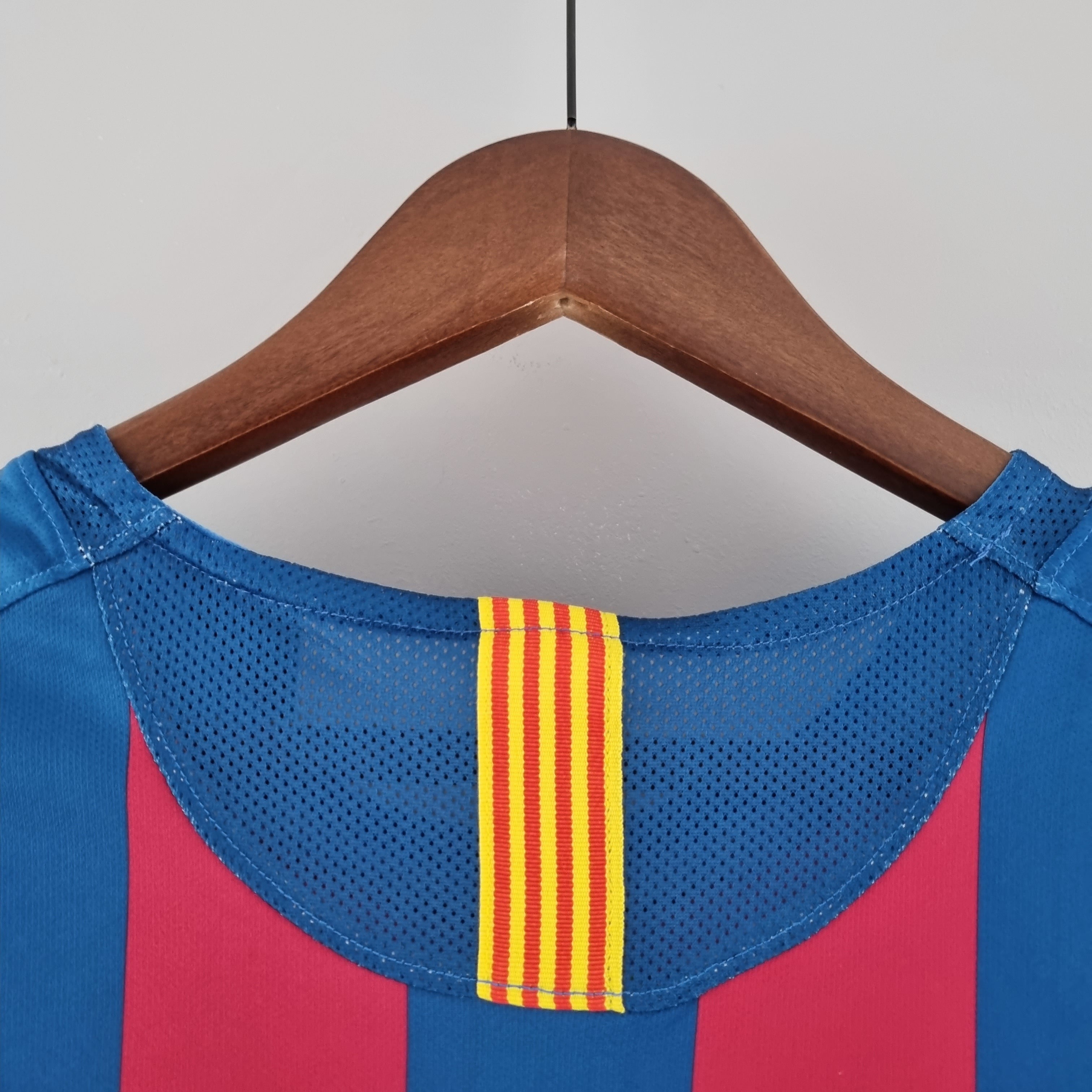 2000s Barcelona Retro Football Shirt | Blue Red Home