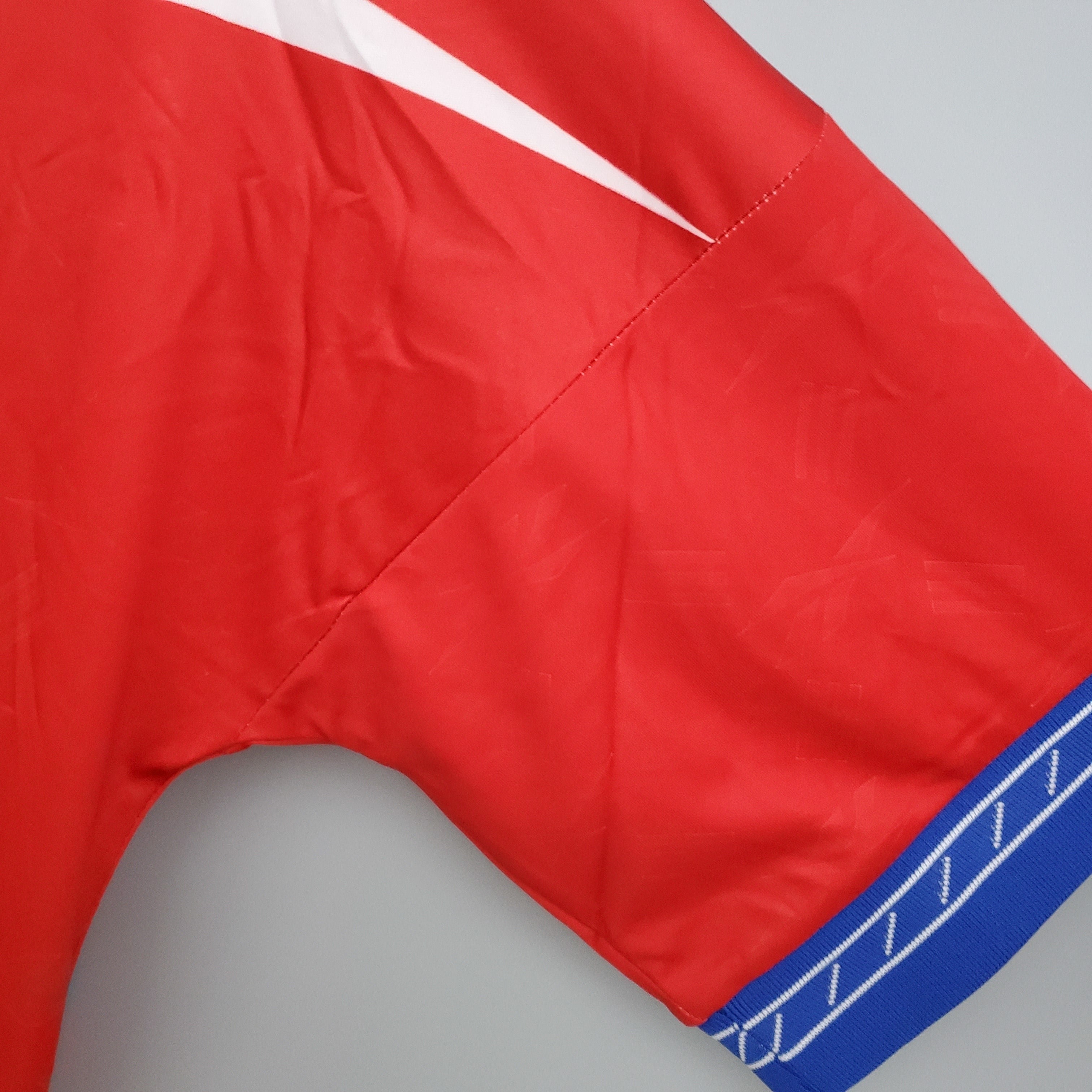 1980s Chile Retro Football Shirt | Red Blue Home