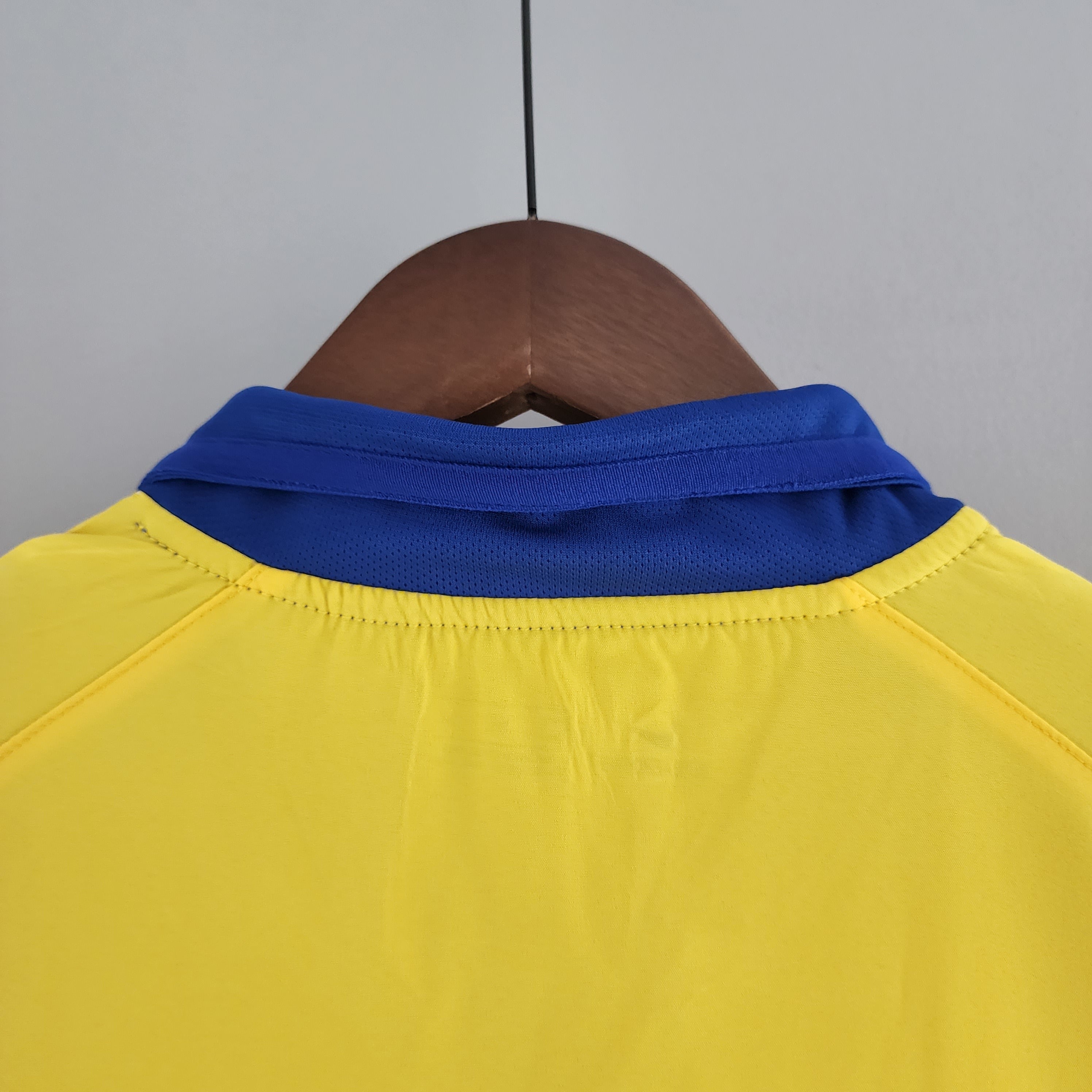 2000s Arsenal Retro Football Shirt | Yellow Blue Away