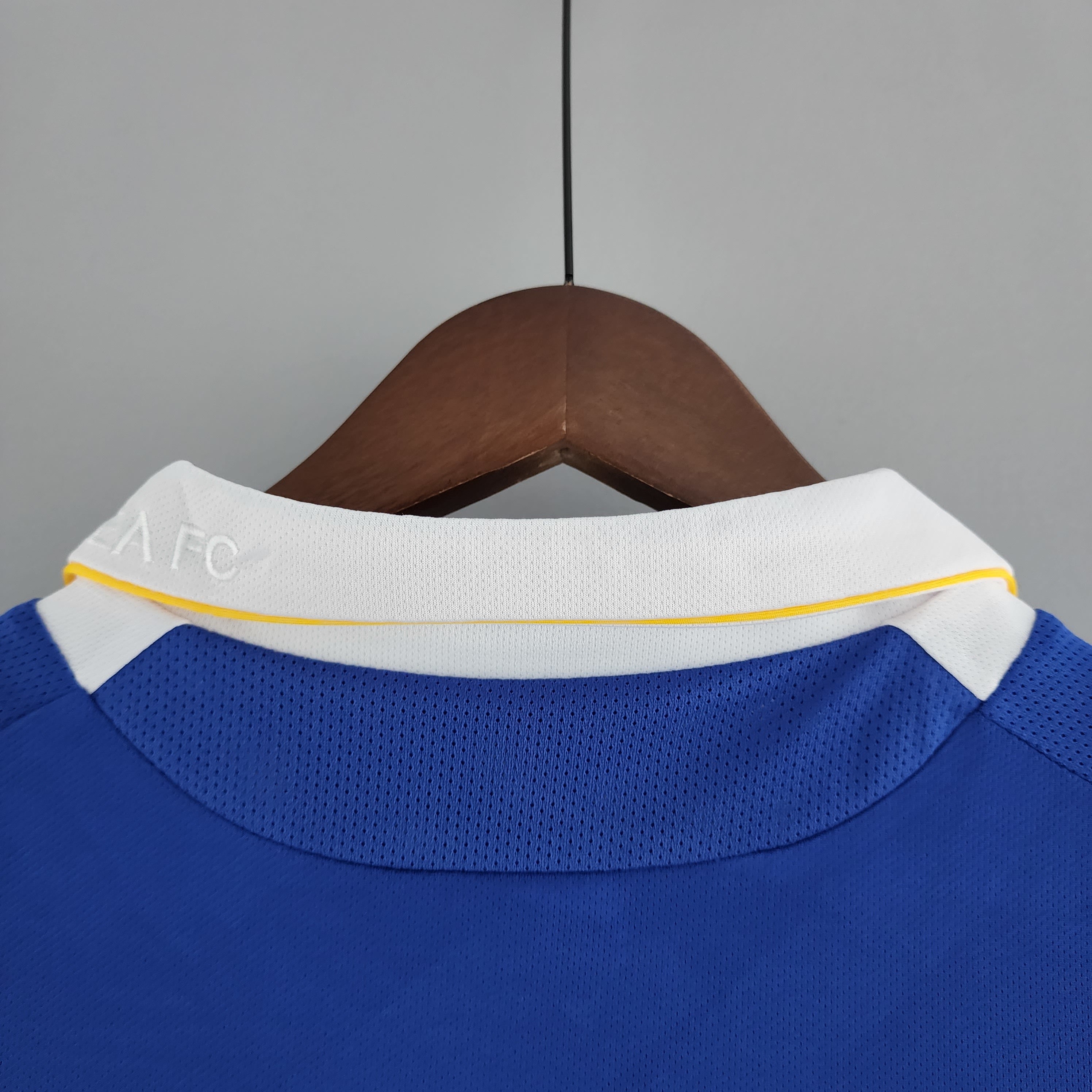 2000s Chelsea Retro Football Shirt | Blue White Home