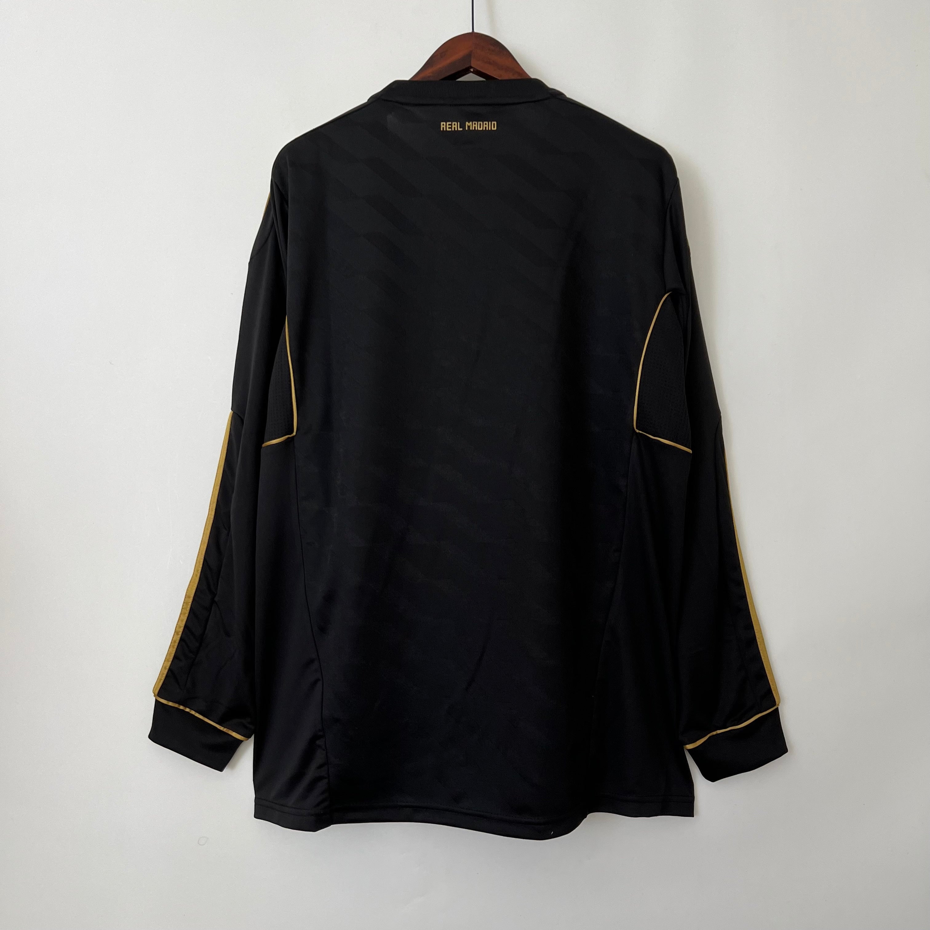 2000s Real Madrid Retro Football Shirt | Black Gold Home