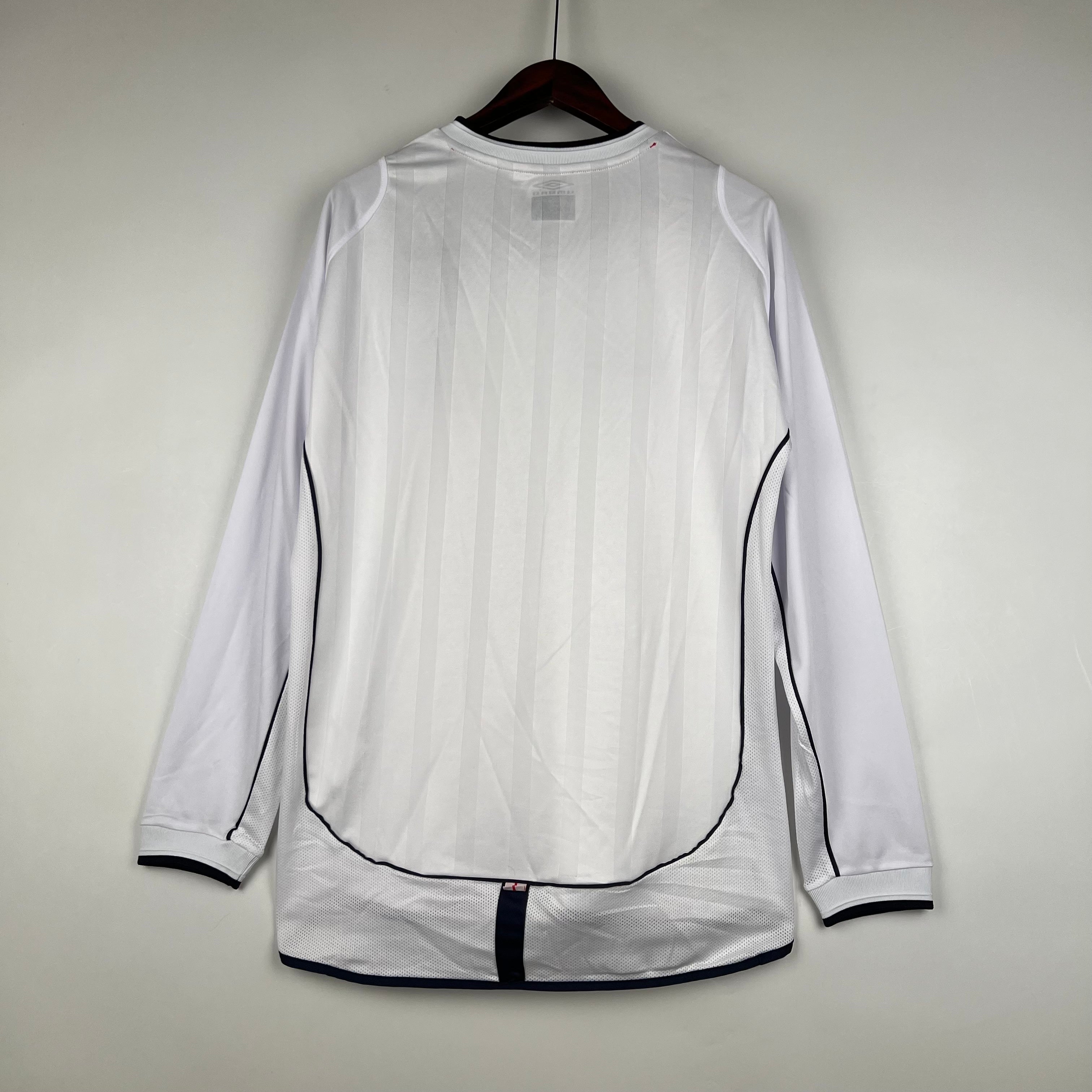 2000s England Retro Football Shirt | White Red Home