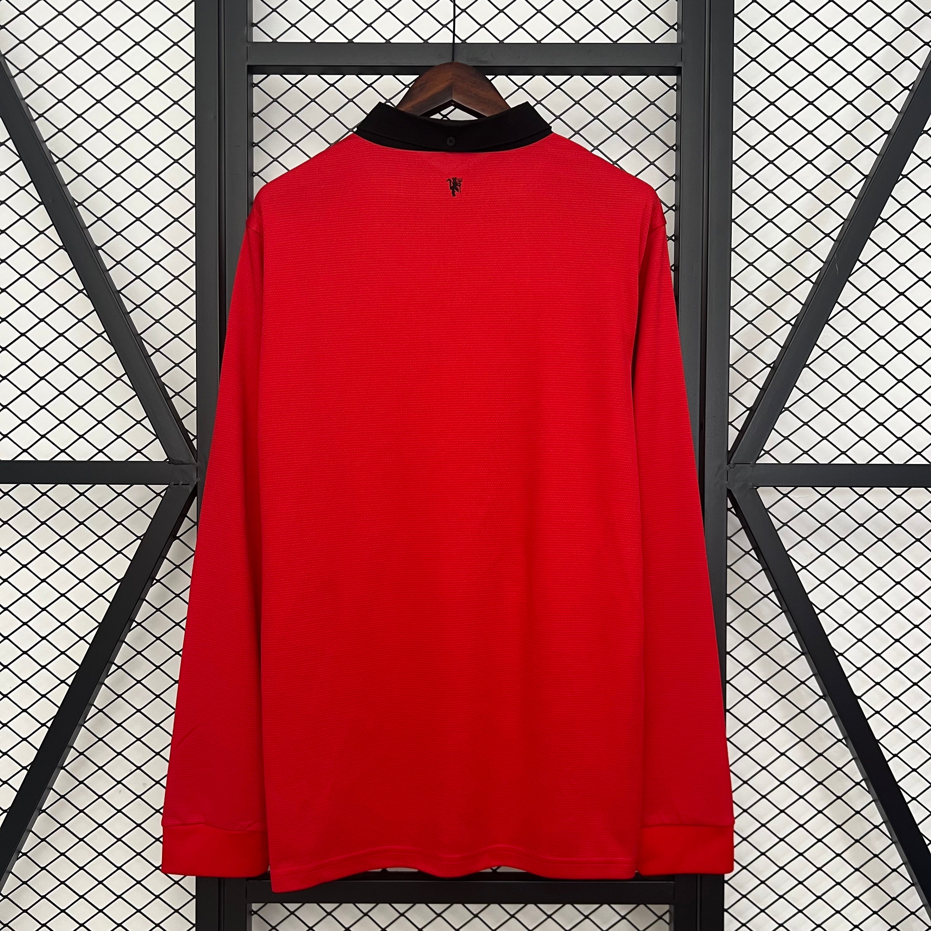 2010s Manchester United Retro Football Shirt | Red Black Home
