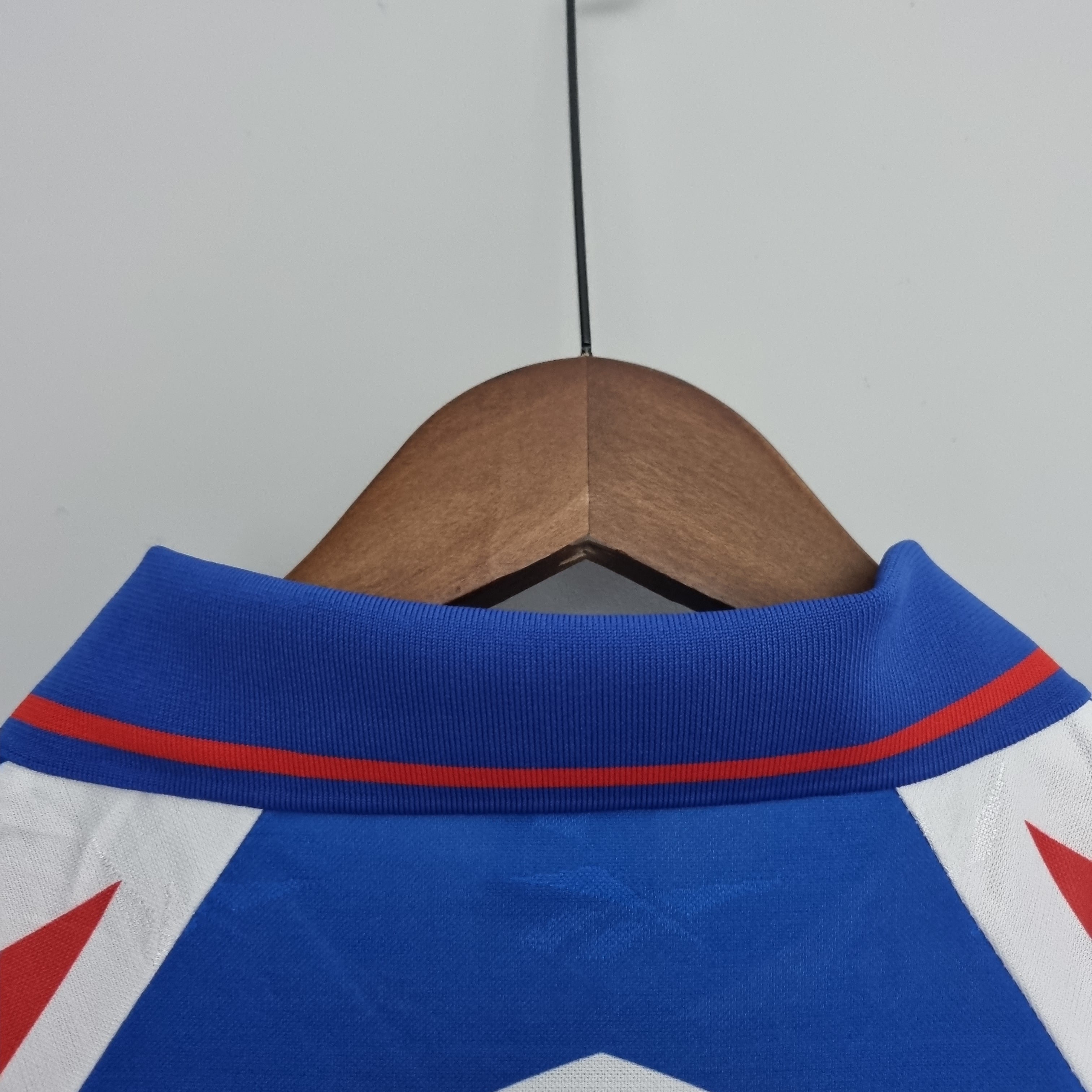 1990s U.C. Sampdoria Retro Football Shirt | Red Blue Home